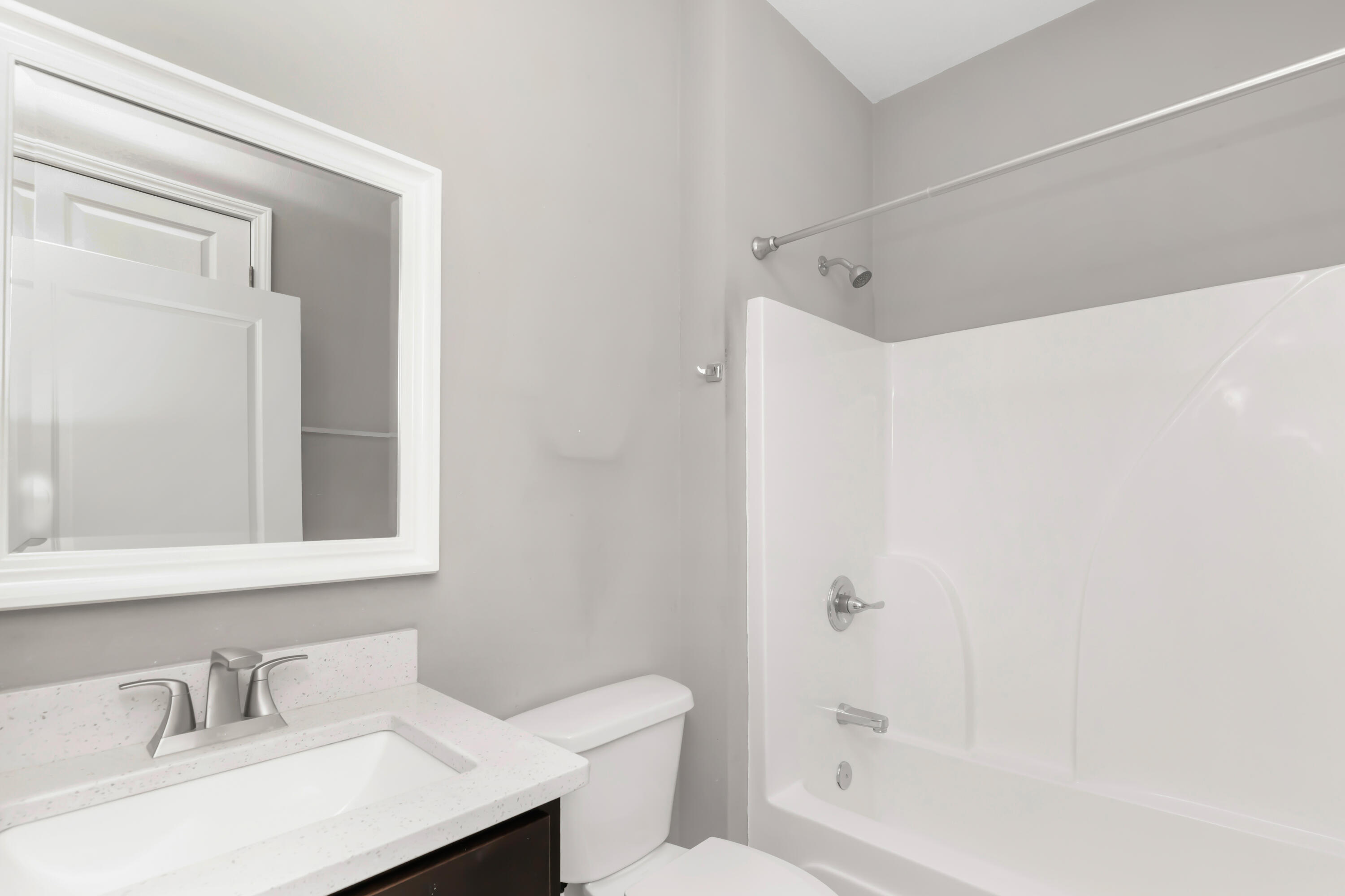 CASA LOMA S/D - Residential Lease