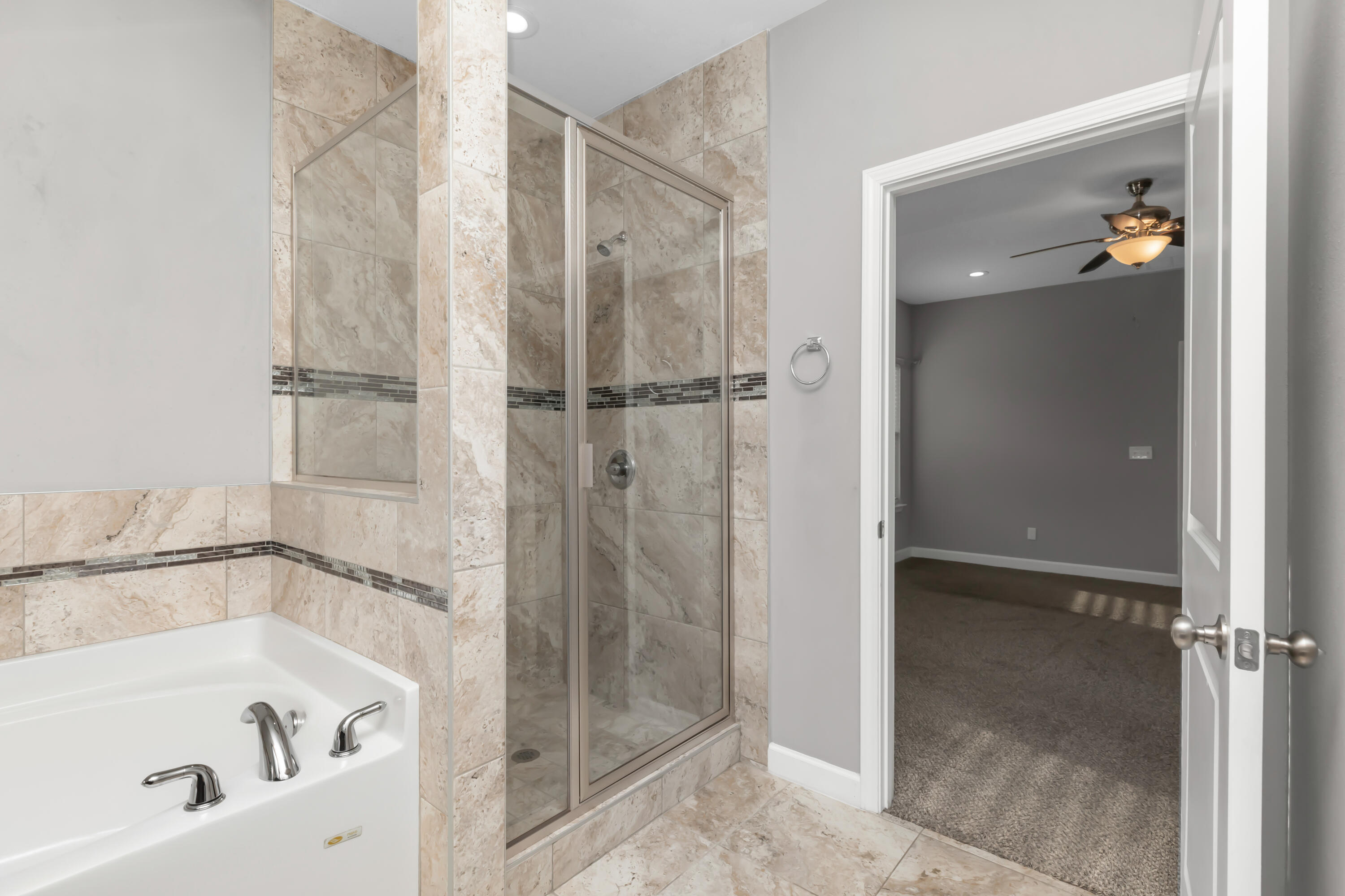 CASA LOMA S/D - Residential Lease