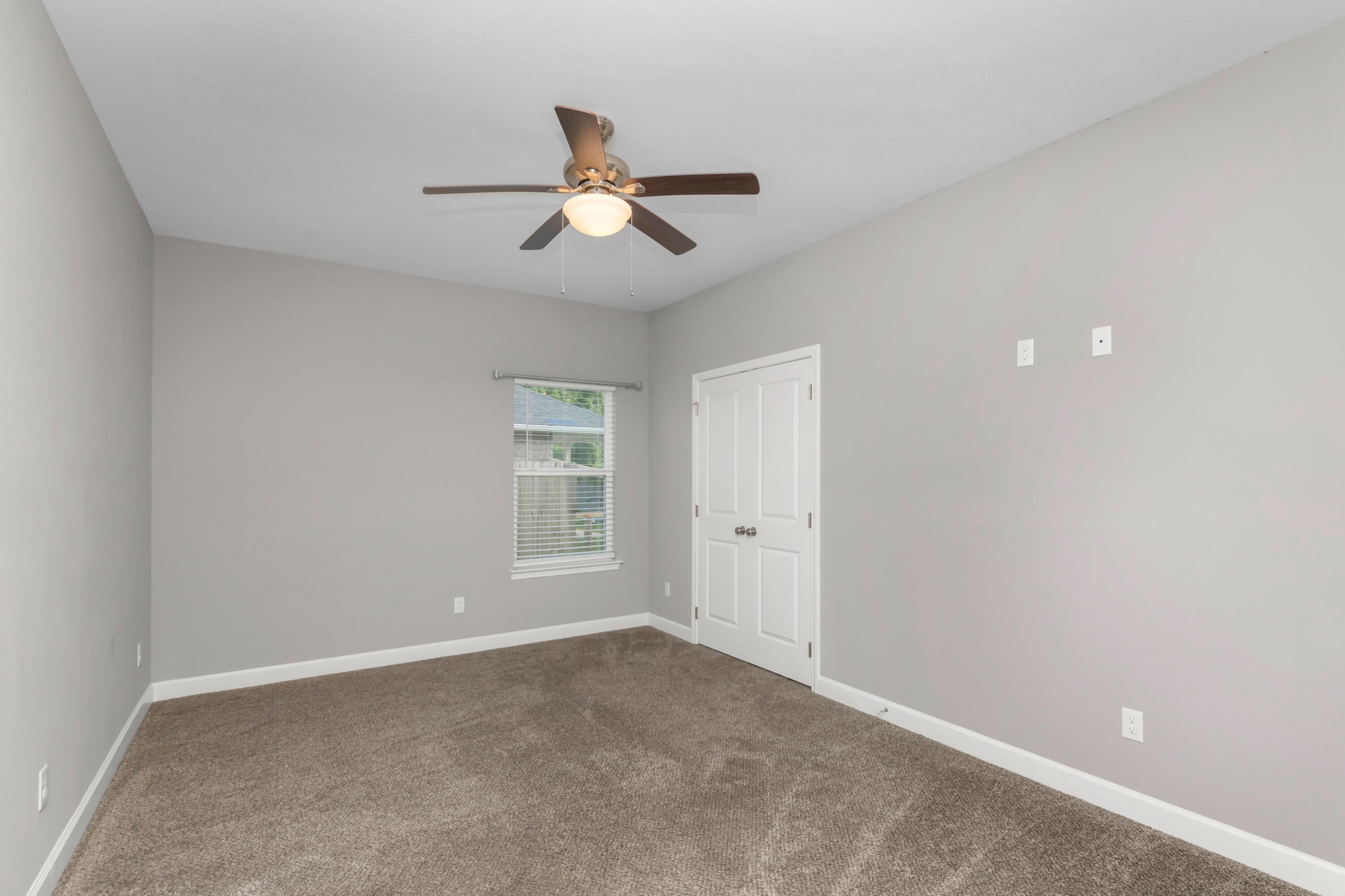 CASA LOMA S/D - Residential Lease