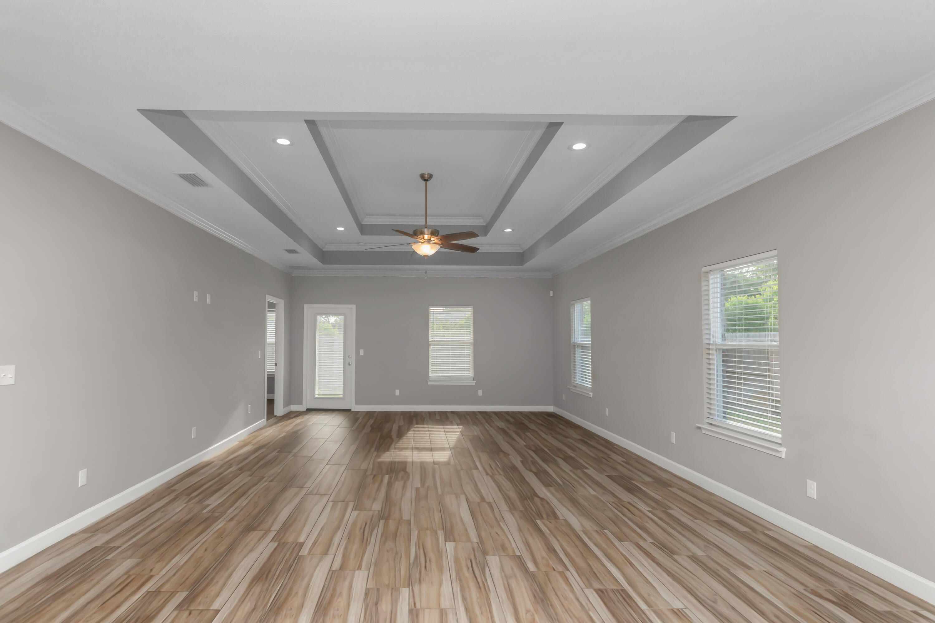 CASA LOMA S/D - Residential Lease