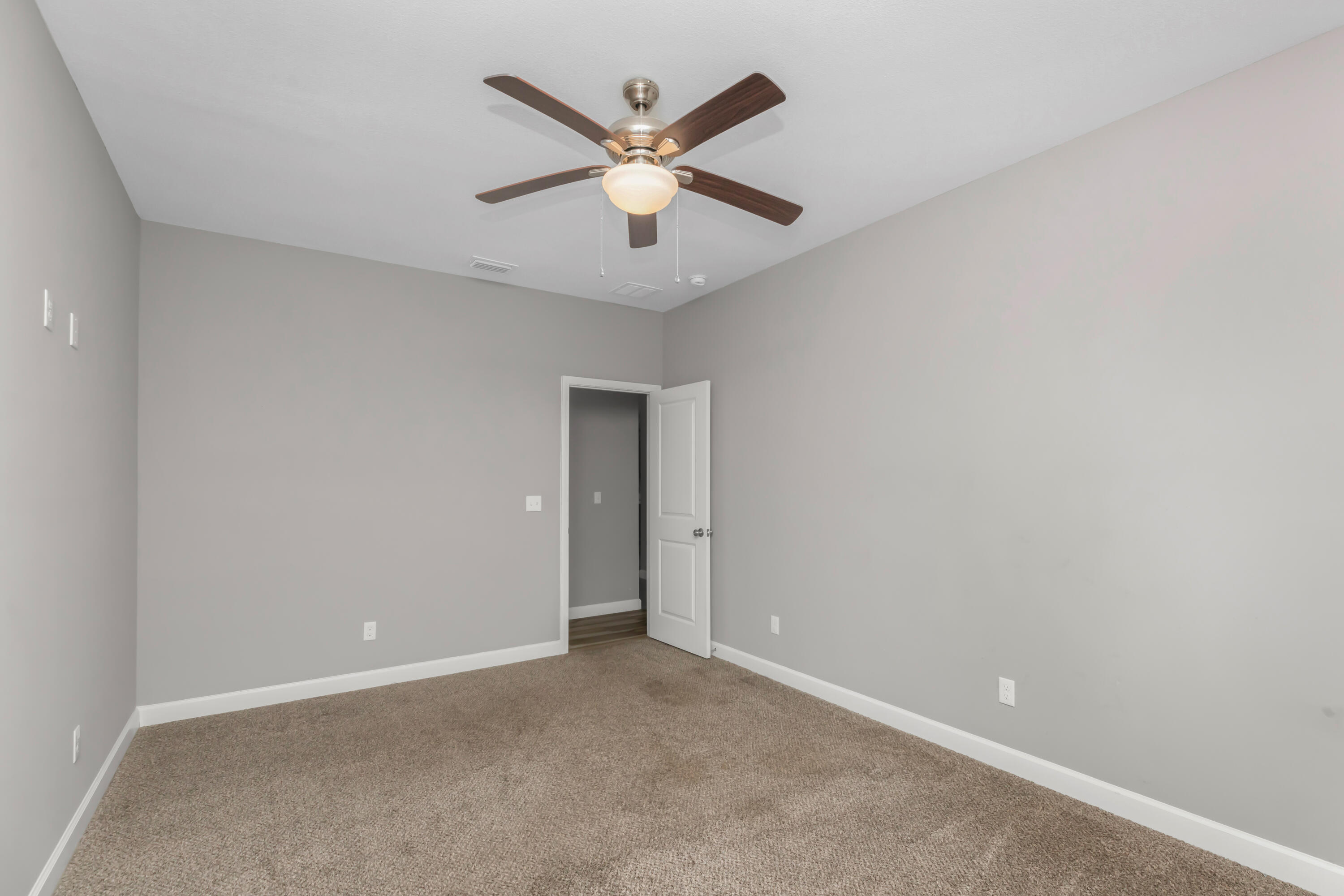 CASA LOMA S/D - Residential Lease