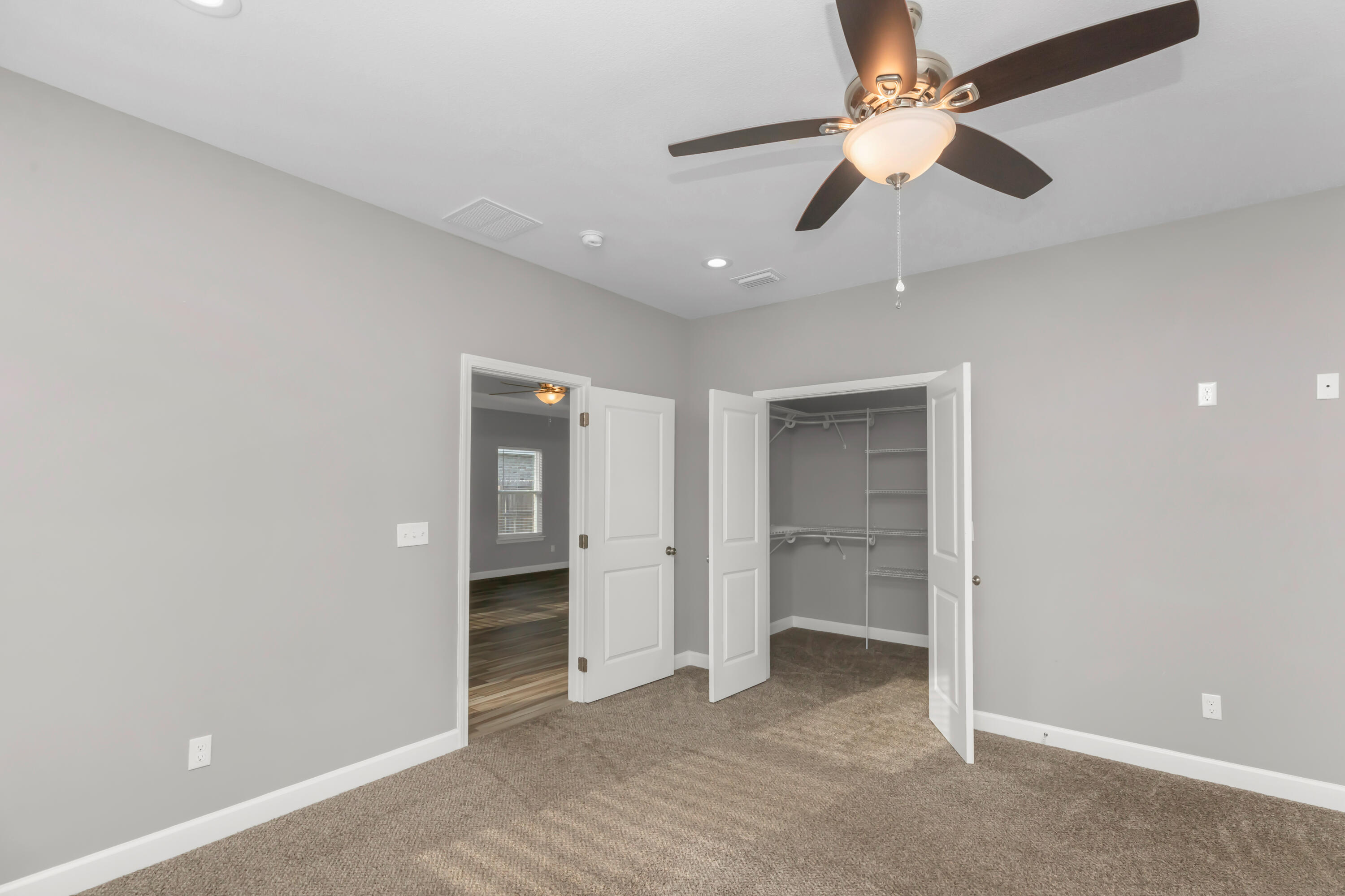CASA LOMA S/D - Residential Lease