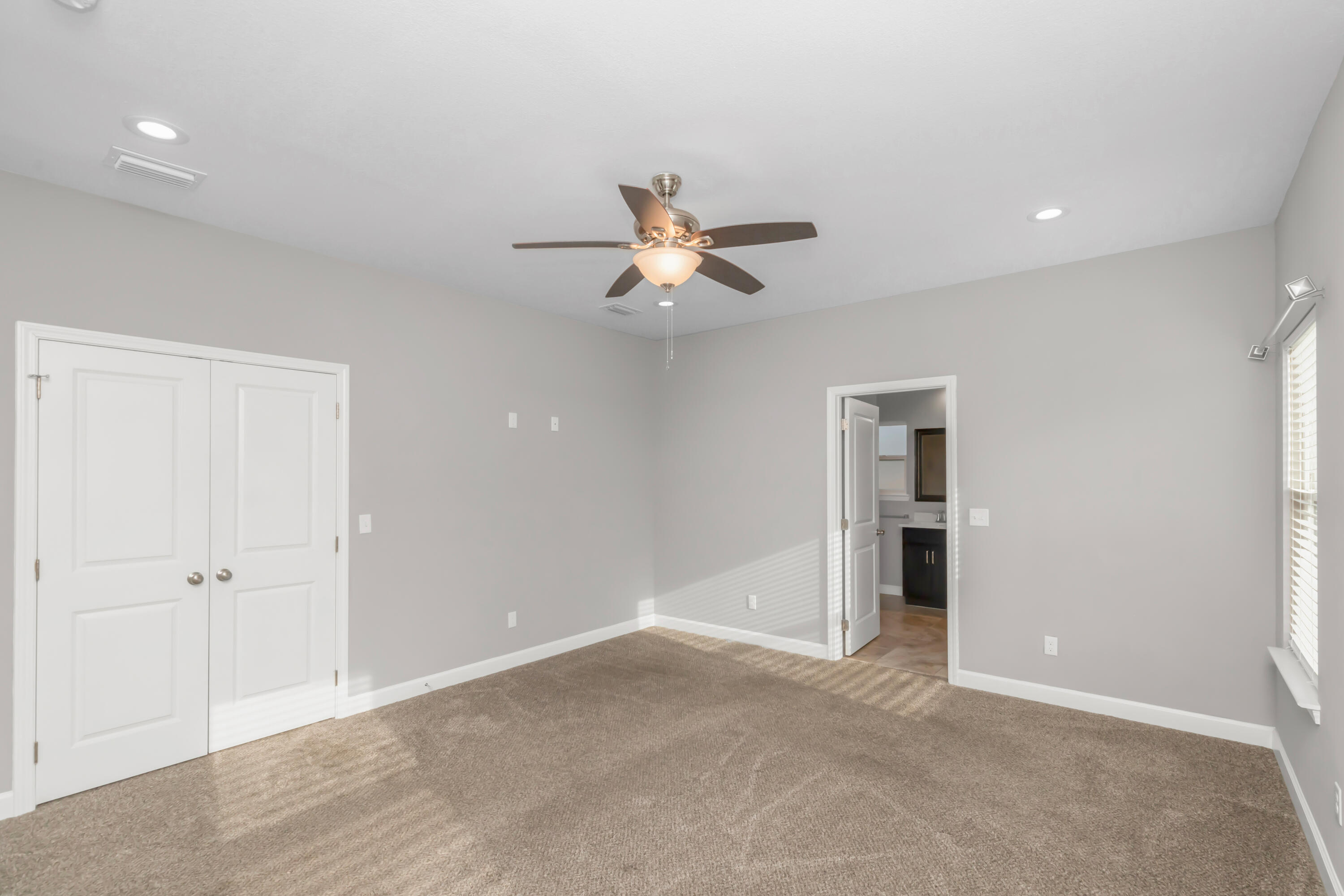 CASA LOMA S/D - Residential Lease