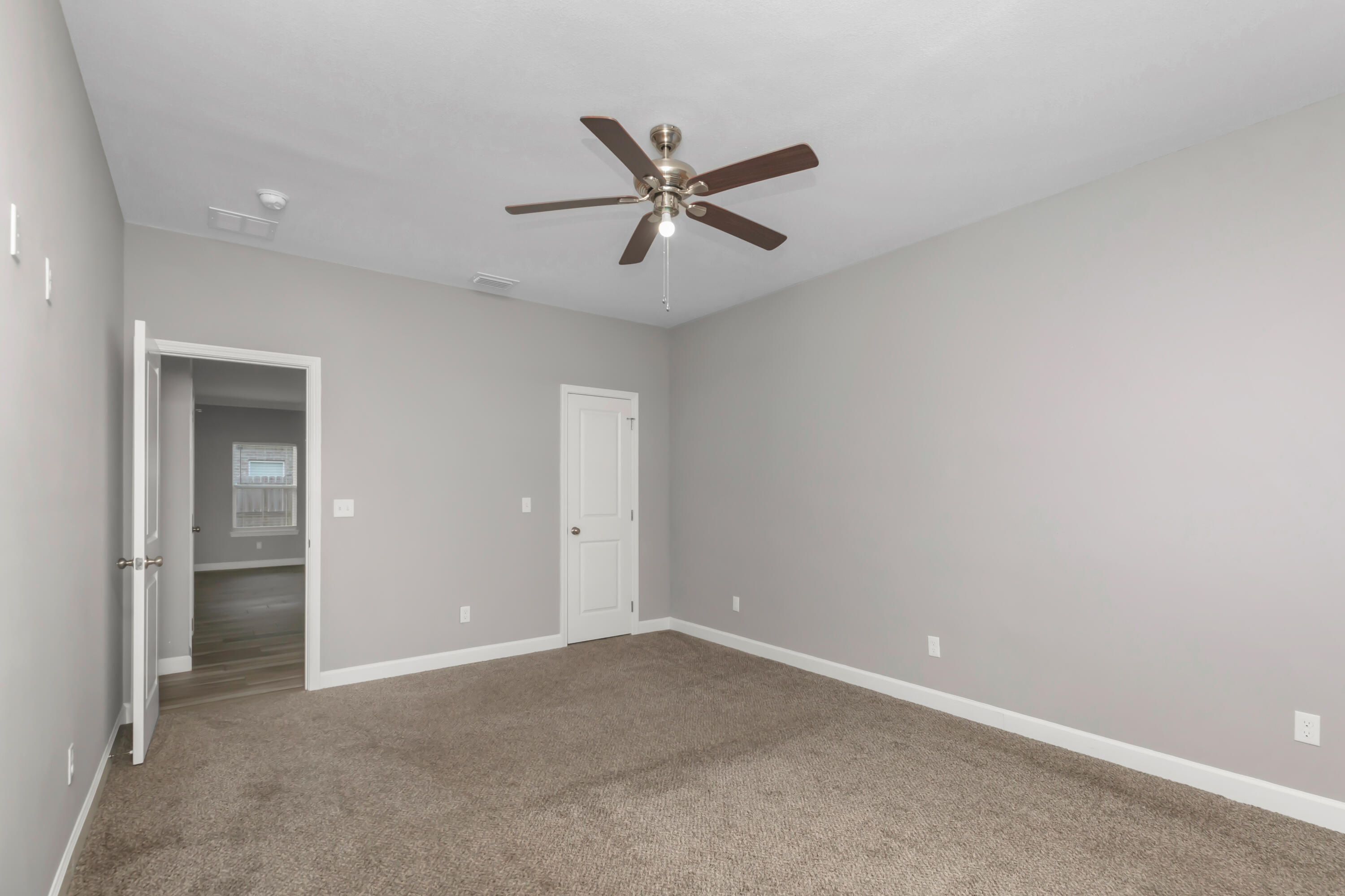CASA LOMA S/D - Residential Lease
