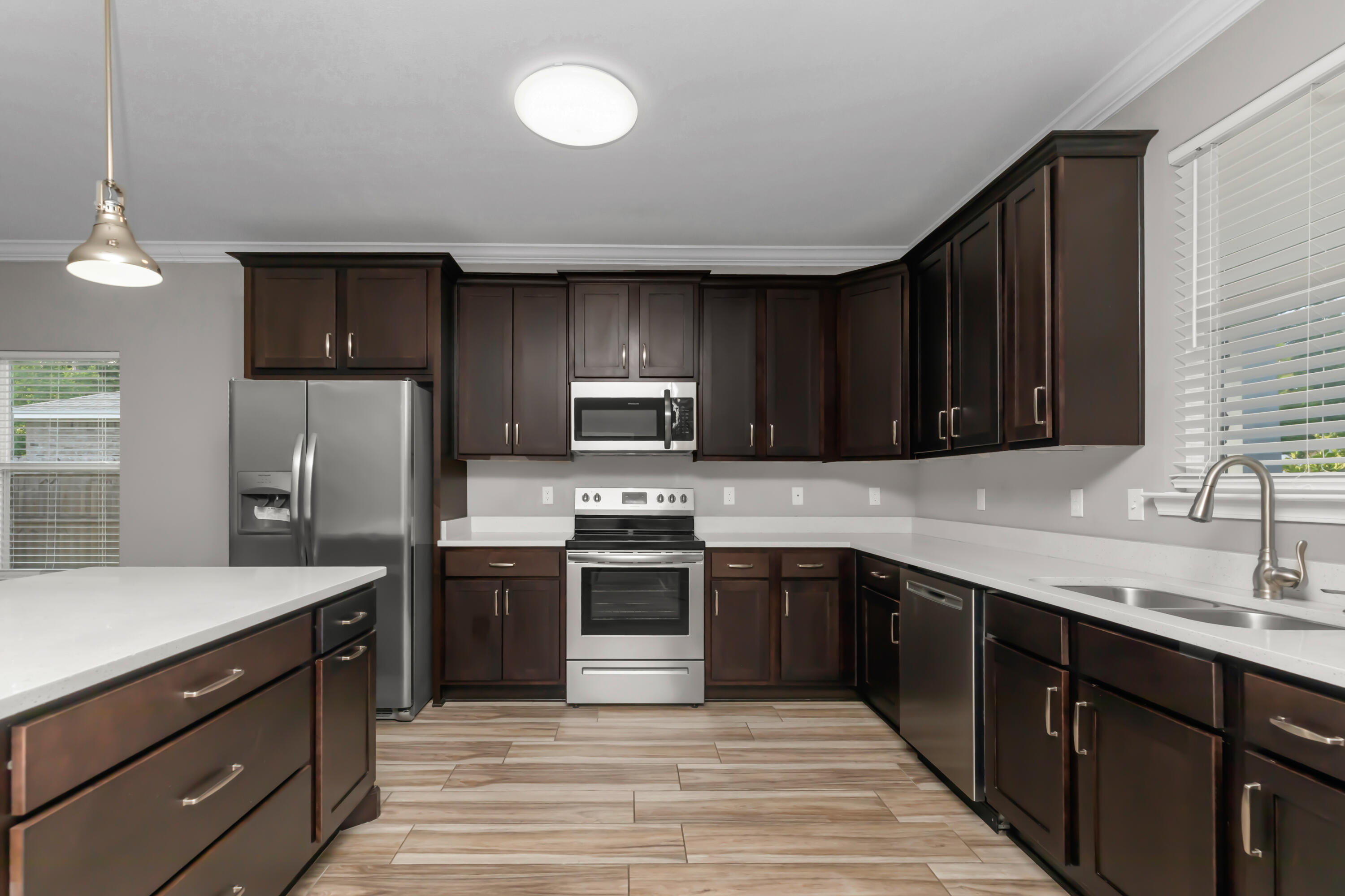 CASA LOMA S/D - Residential Lease