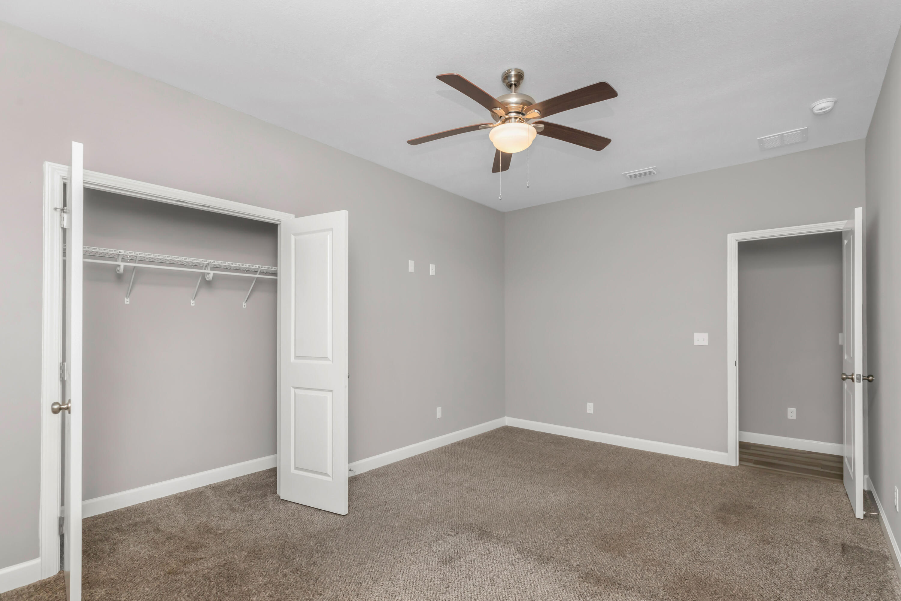 CASA LOMA S/D - Residential Lease