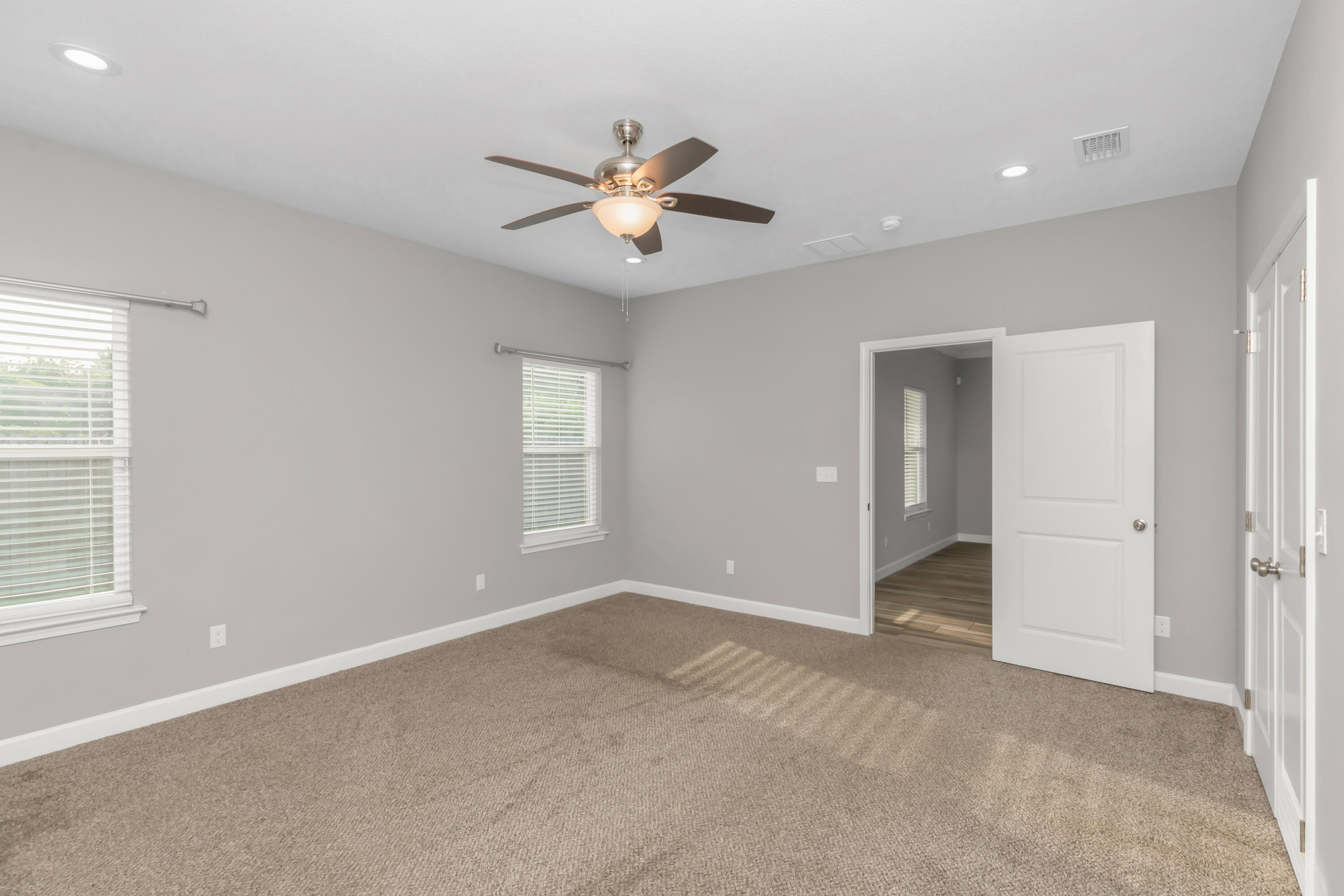 CASA LOMA S/D - Residential Lease