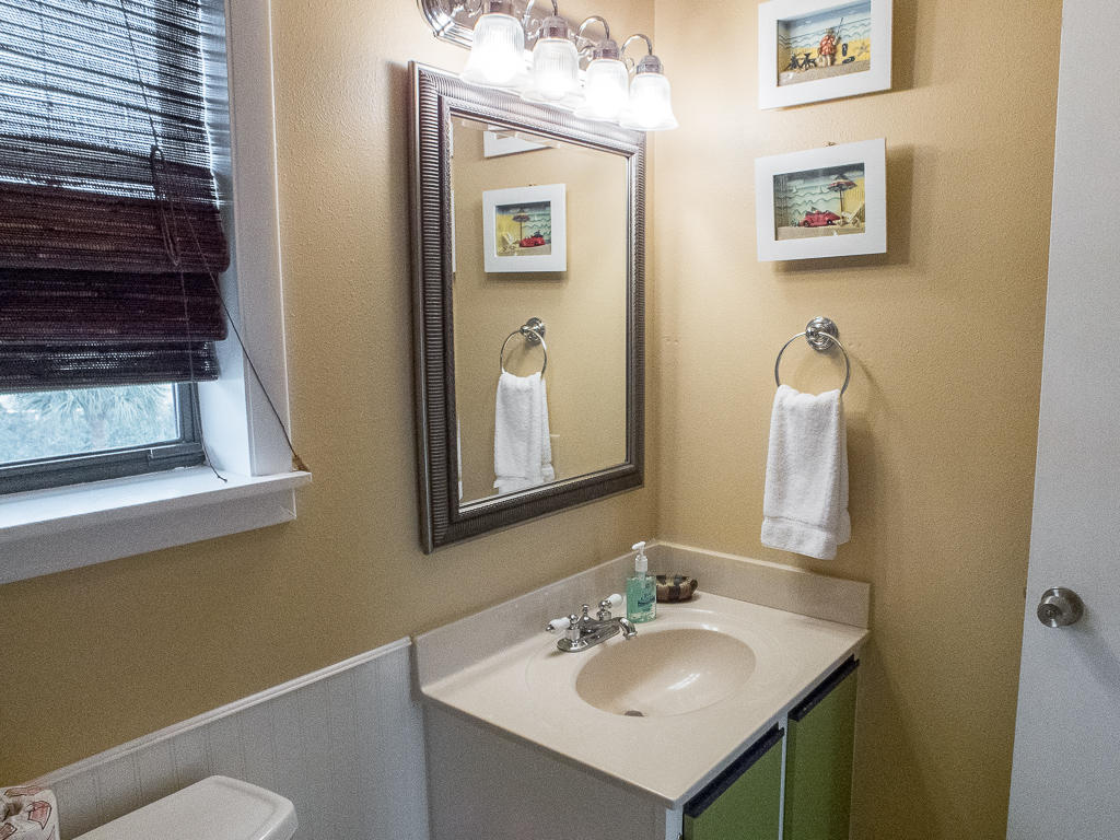 BEACHWOOD VILLAS CONDO - Residential