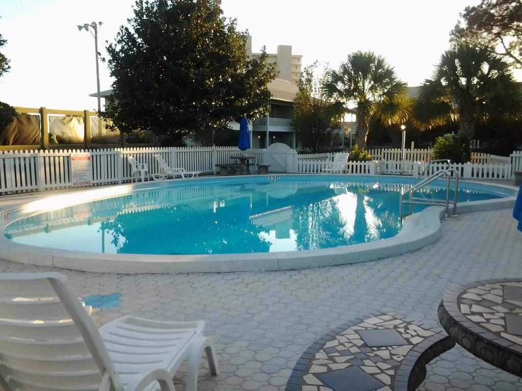 BEACHWOOD VILLAS CONDO - Residential