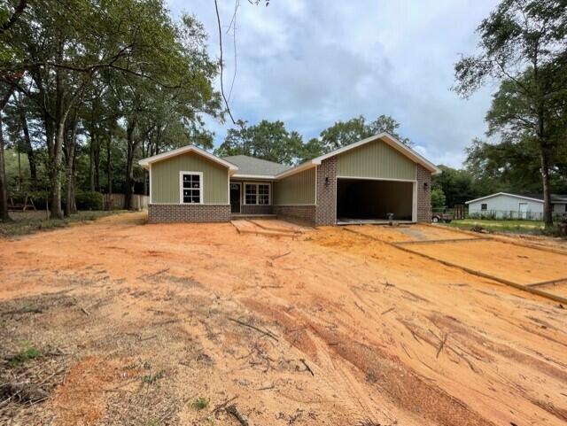 CRESTVIEW - Residential