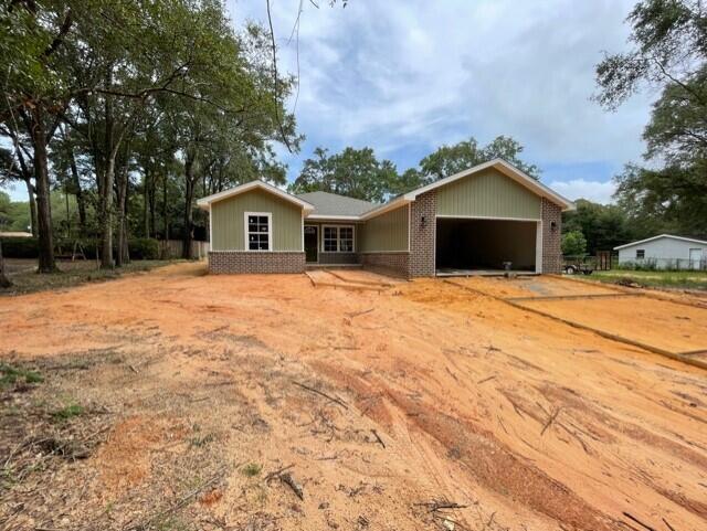 CRESTVIEW - Residential