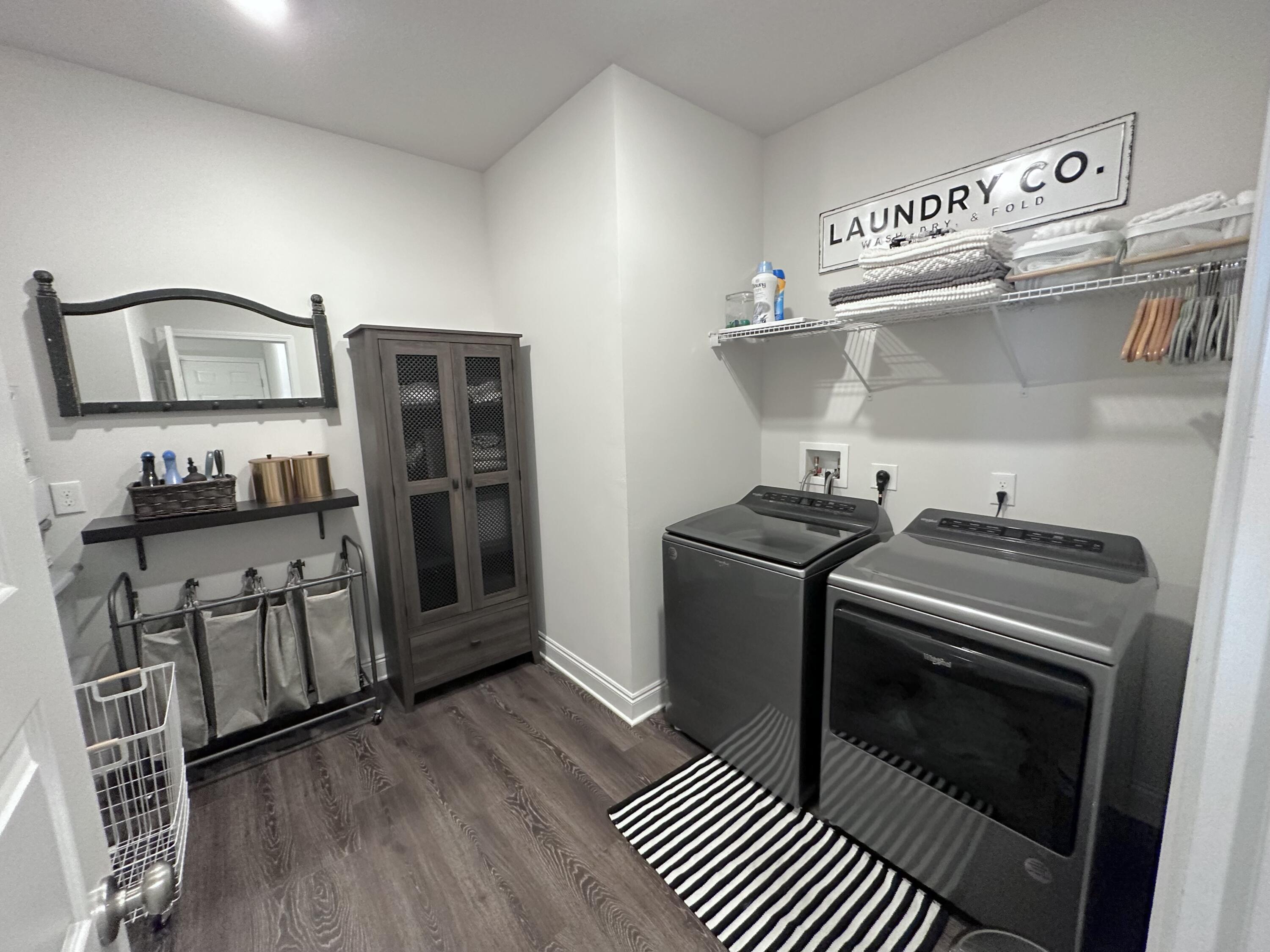 PLANTATION AT COLLEGE POINT - Residential