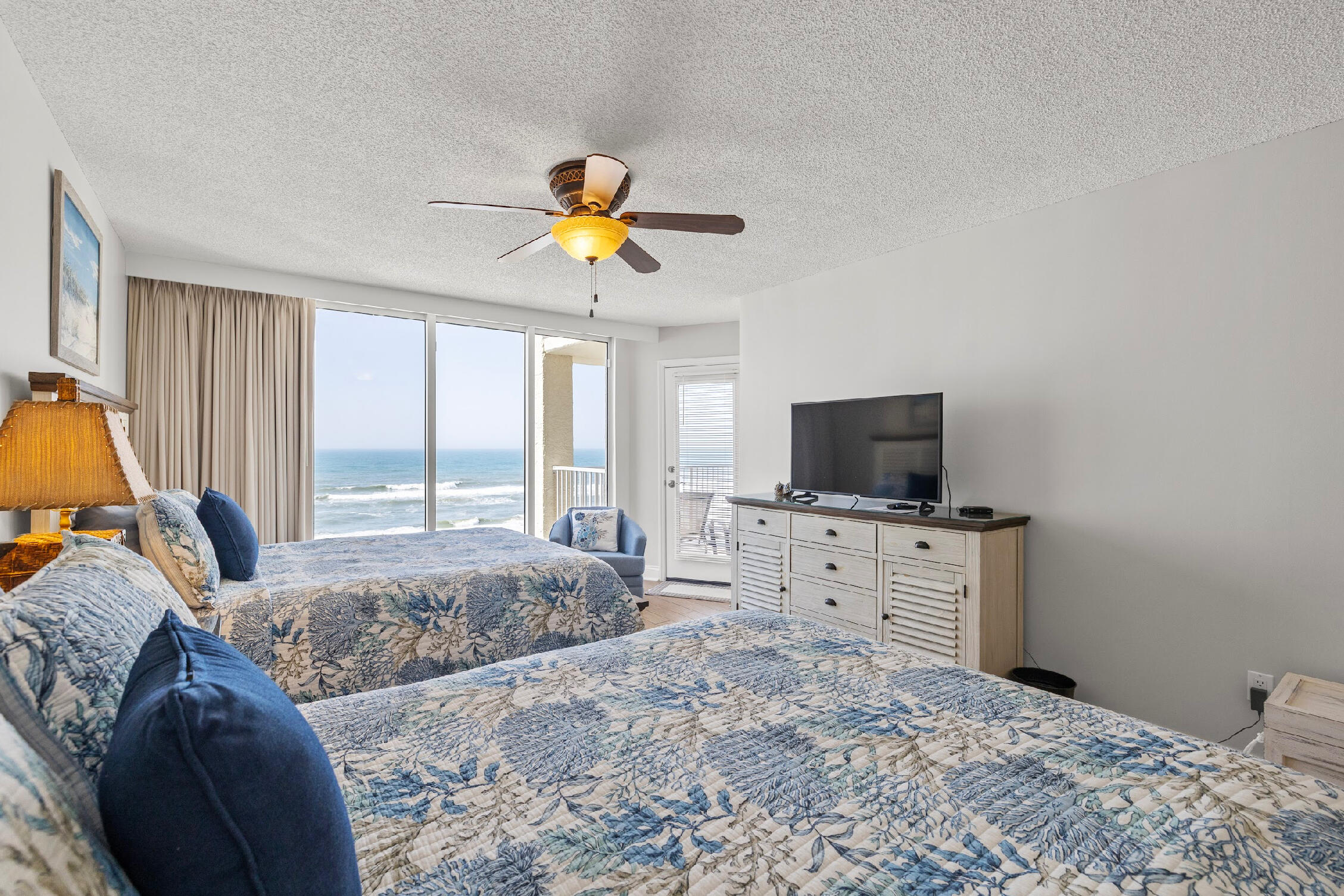 LONG BEACH - Residential