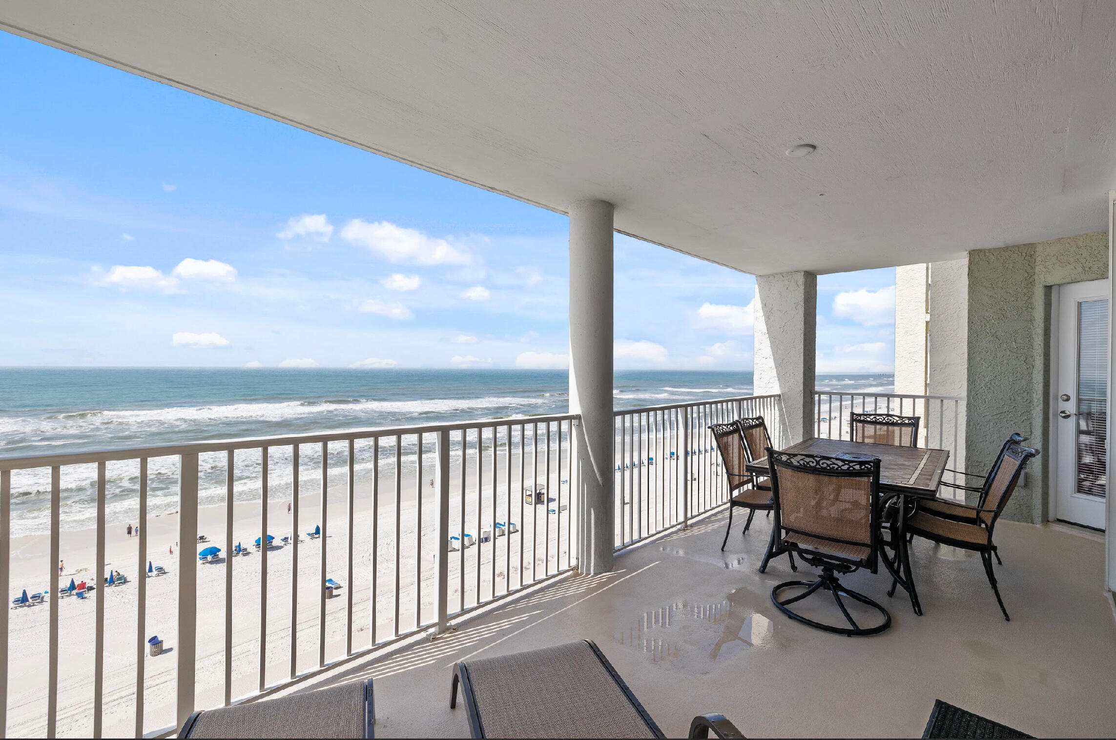 LONG BEACH - Residential