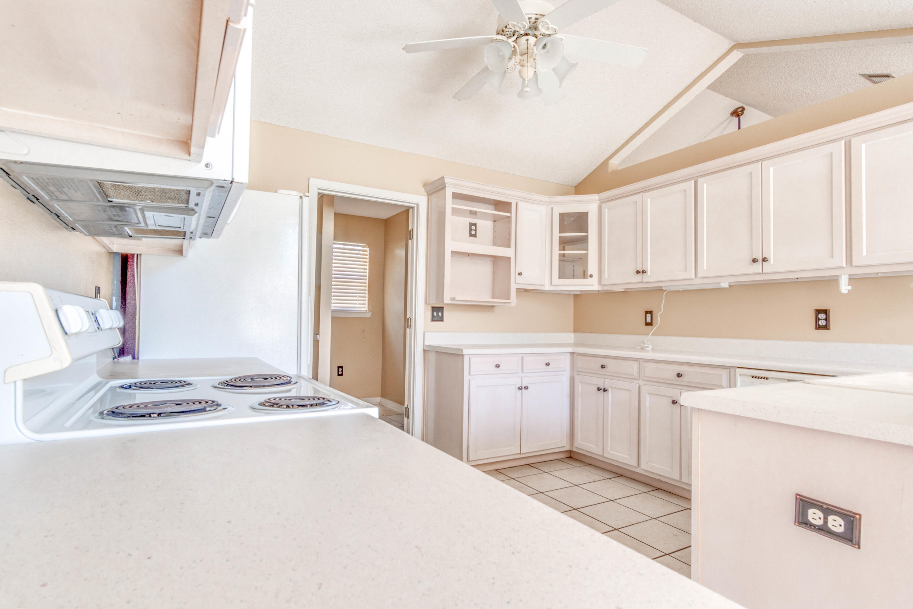 DEER VALLEY ESTATES - Residential