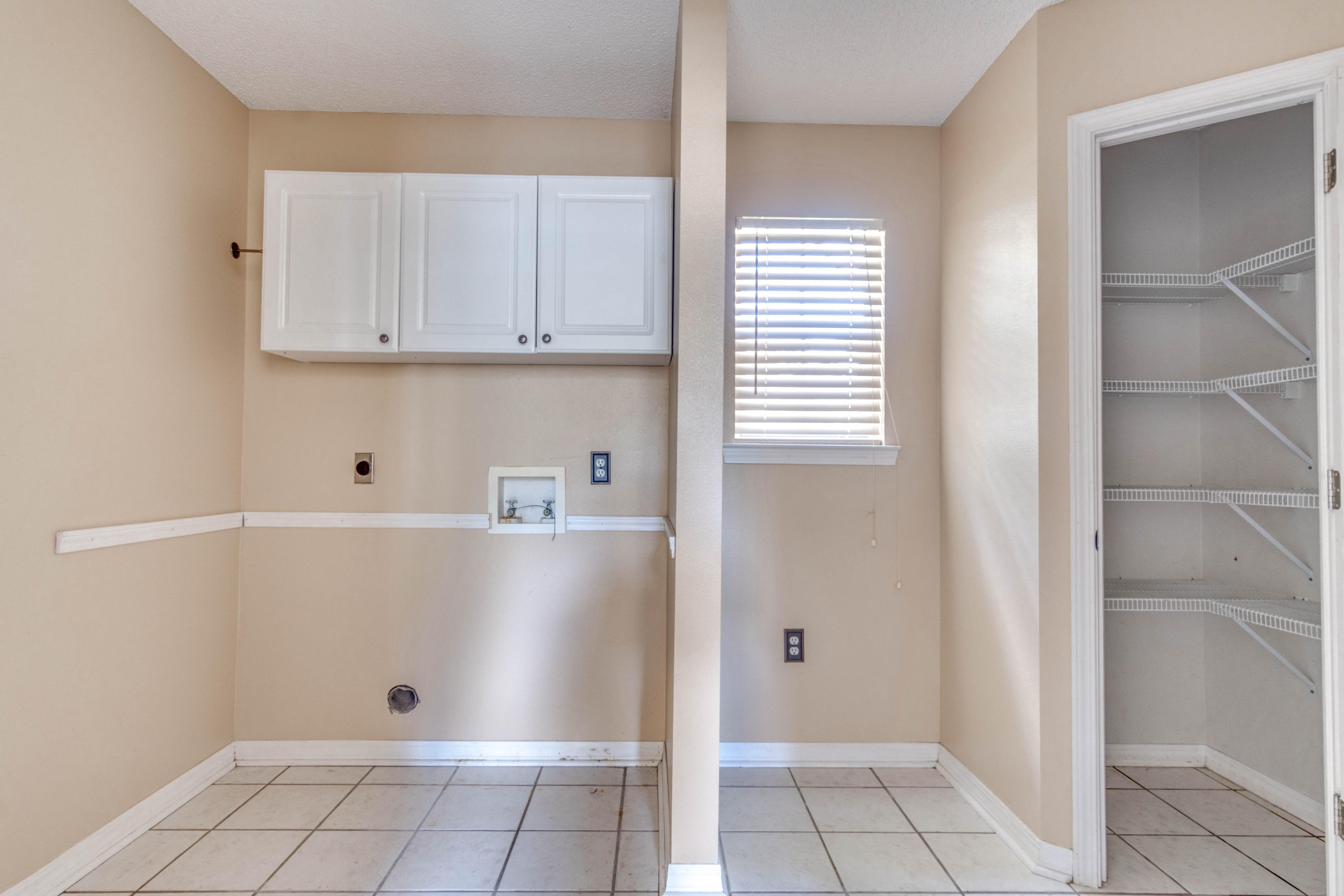 DEER VALLEY ESTATES - Residential