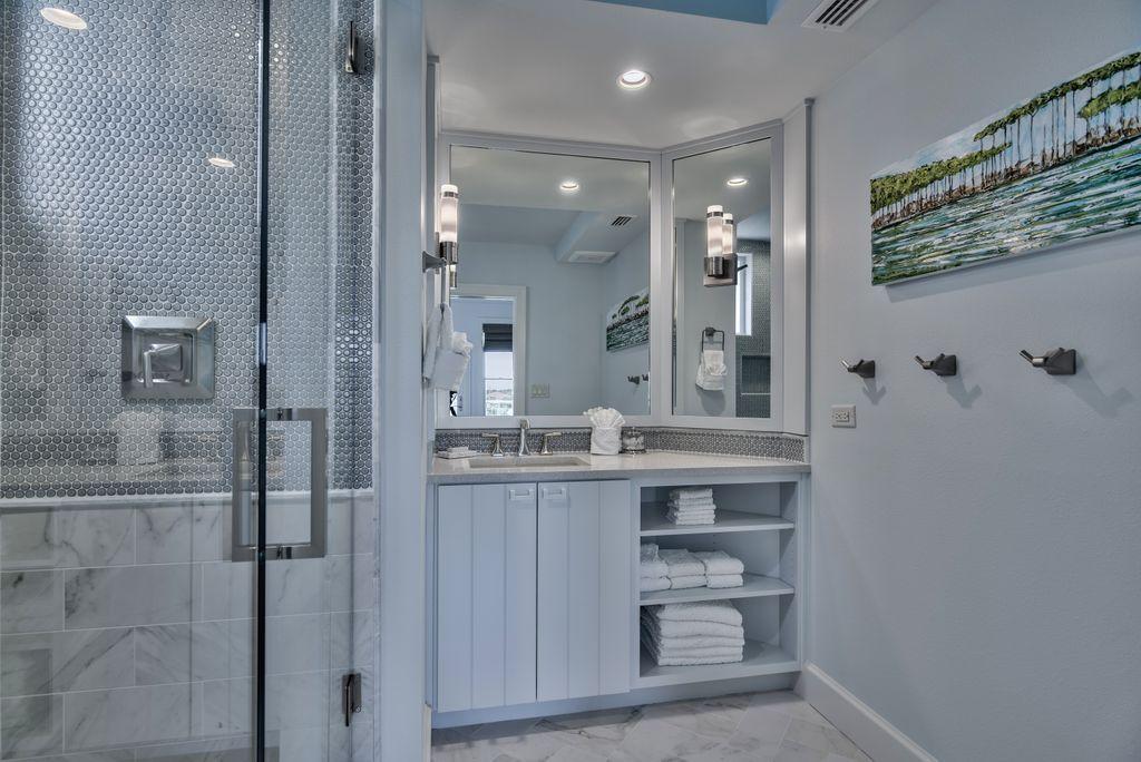 GRANDVIEW CONDO - Residential