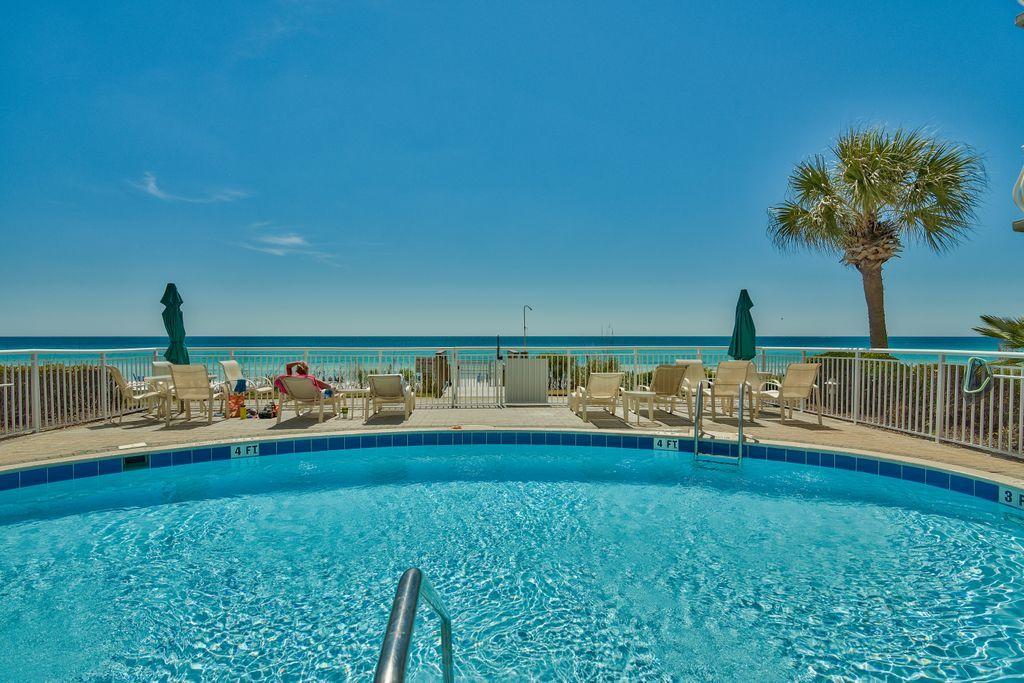 GRANDVIEW CONDO - Residential
