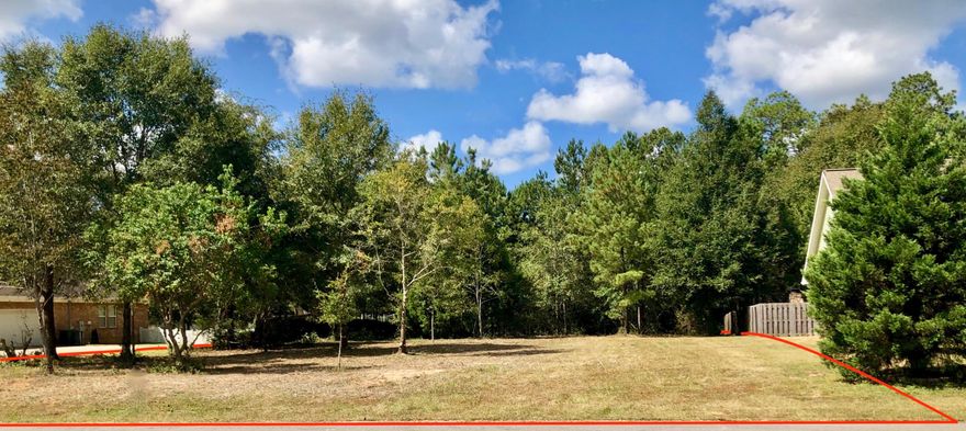 DORCHESTER PLACE-Where only 1 large premium level partially cleared homesite, is available and waiting for your new home!! DORCHESTER PLACE-Where every single home boasts pride in ownership, craftsmanship and neighborhood. DORCHESTER PLACE-Where a quiet single cul-de-sac street off Lake Silver Rd encompasses the entire prestigious subdivision. DORCHESTER PLACE-Where all lots are oversized at half acre each. DORCHESTER PLACE-Where every custom home building dollar is secure in value and appreciation. (Auburn Water tap fee has already been paid)