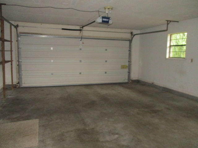 LAKE LORRAINE ESTATES - Residential Lease