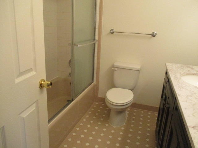 LAKE LORRAINE ESTATES - Residential Lease