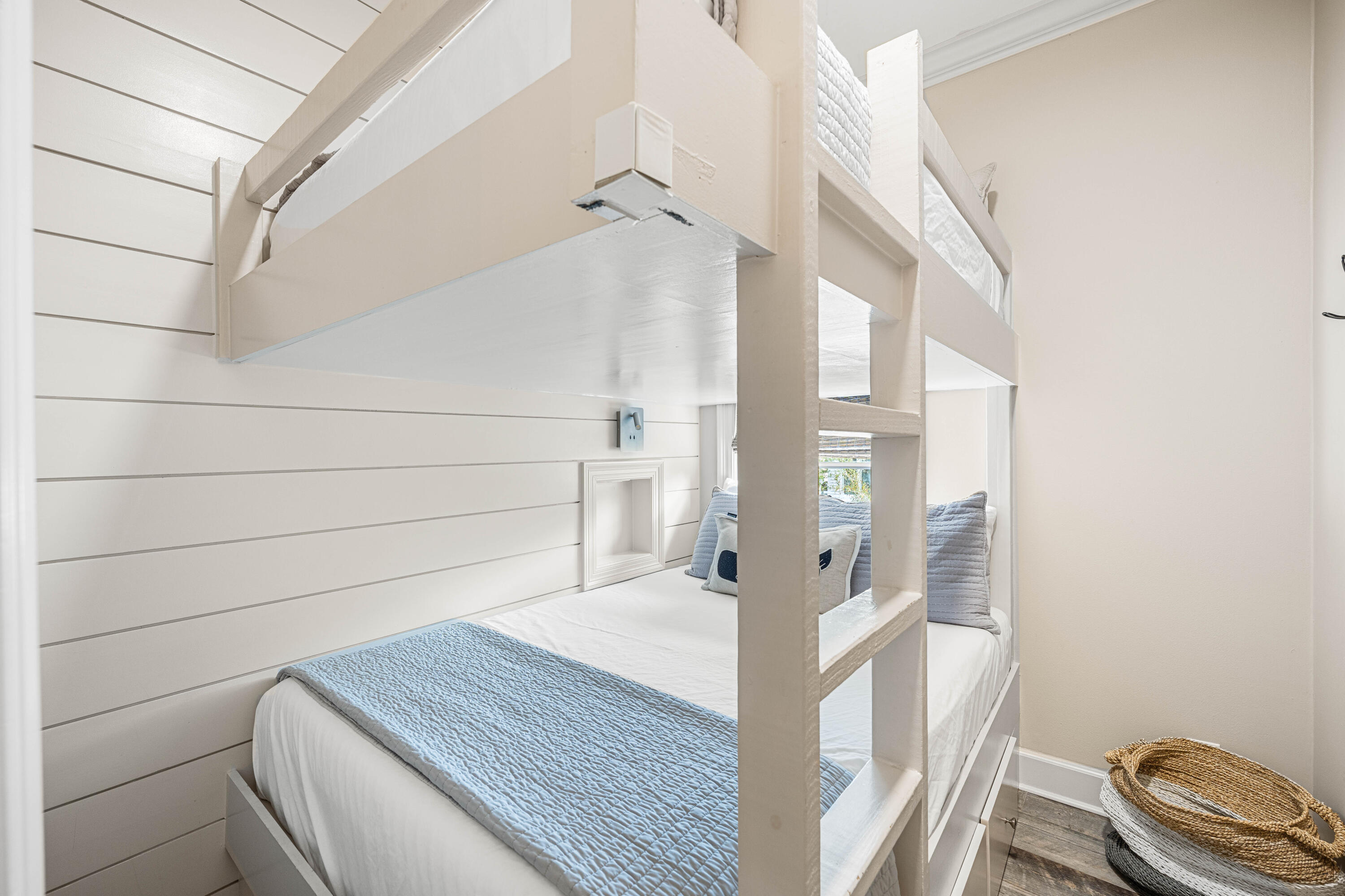 ROSEMARY BEACH, THE LOFTS - Residential