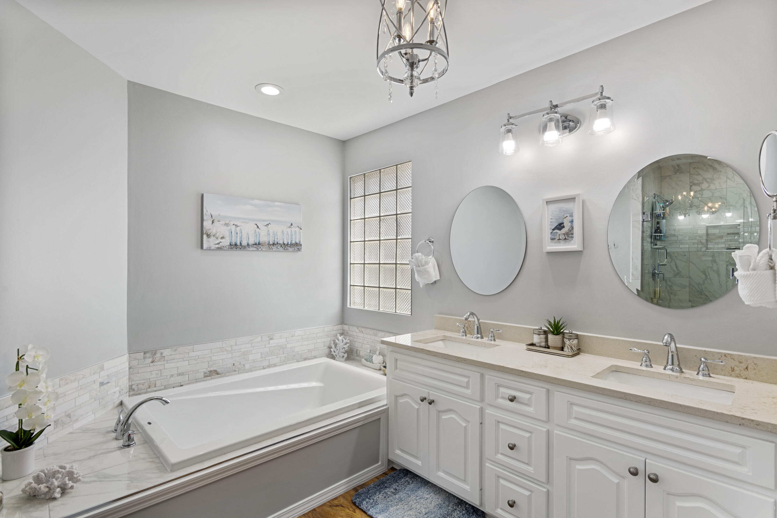 JAMAICAN LAKE CONDO PH 2 - Residential