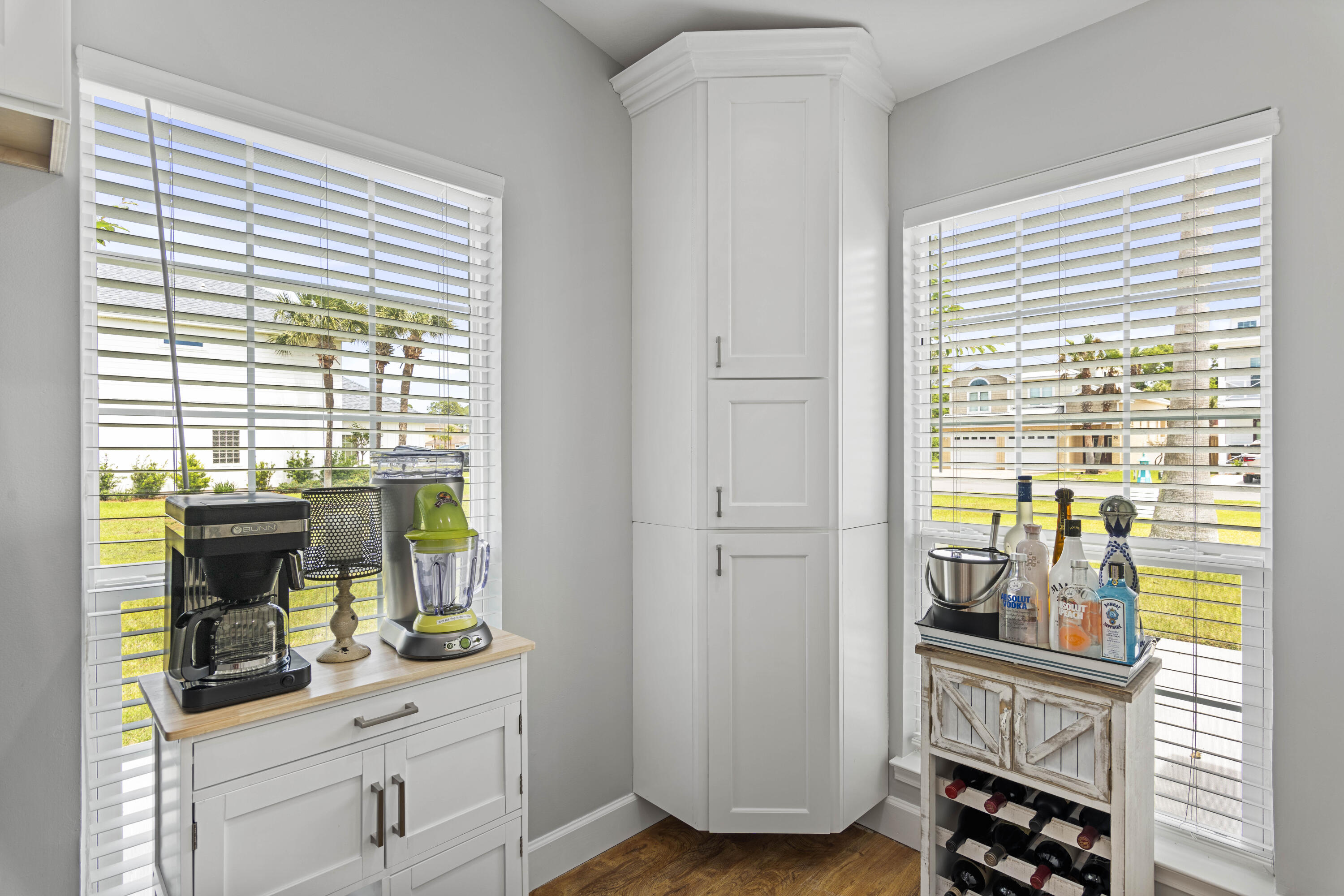 JAMAICAN LAKE CONDO PH 2 - Residential