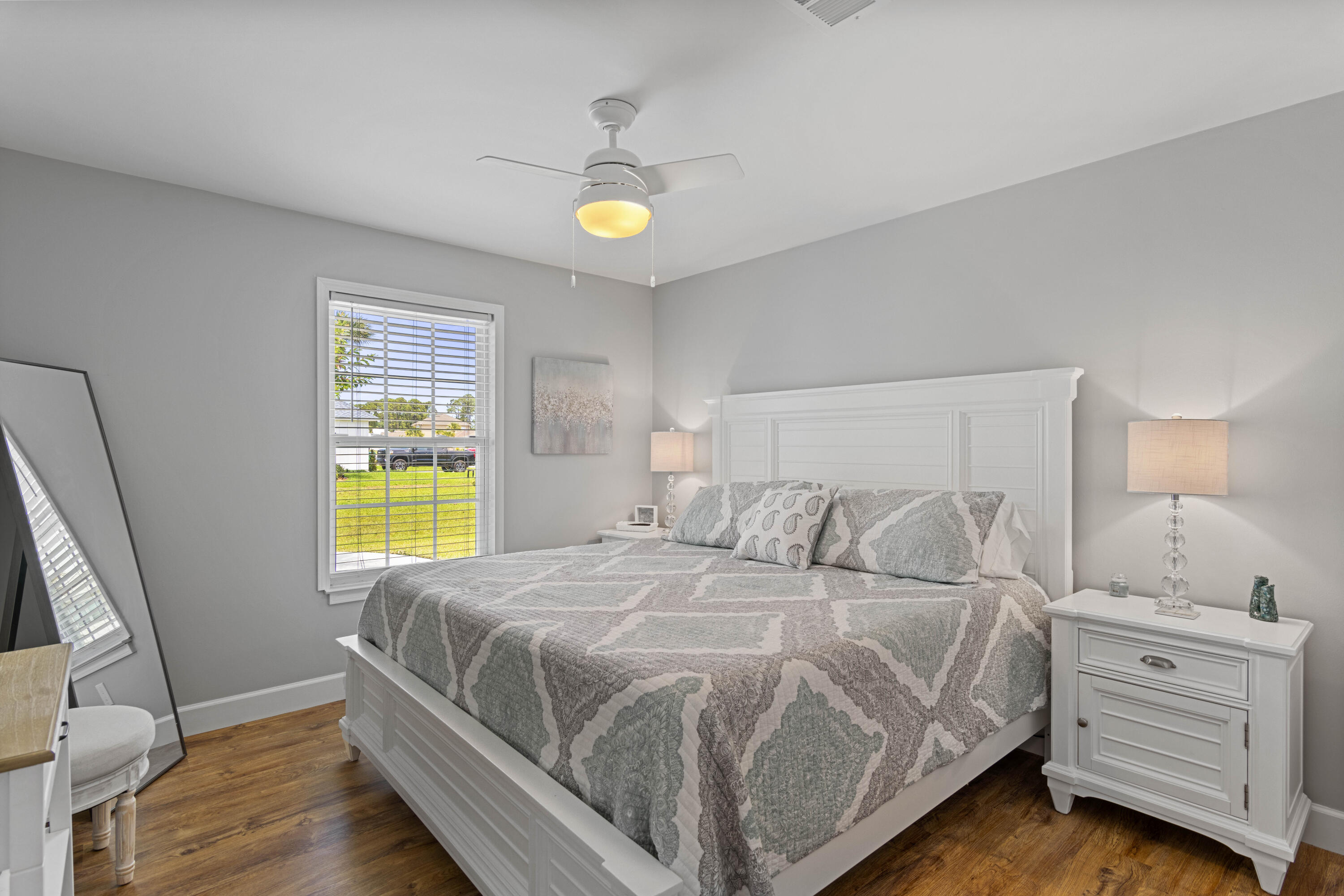 JAMAICAN LAKE CONDO PH 2 - Residential