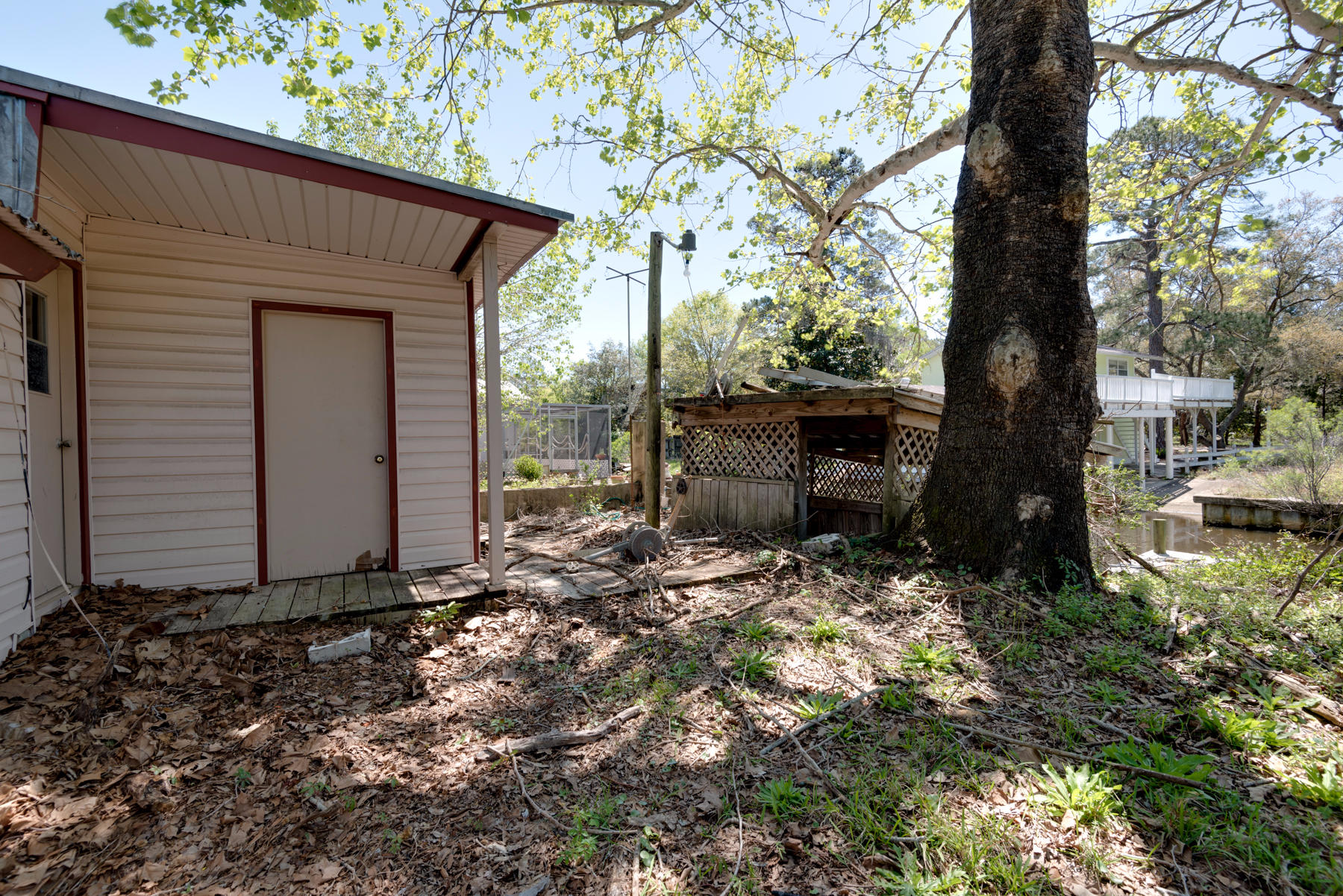 HARBOR OAKS - Residential