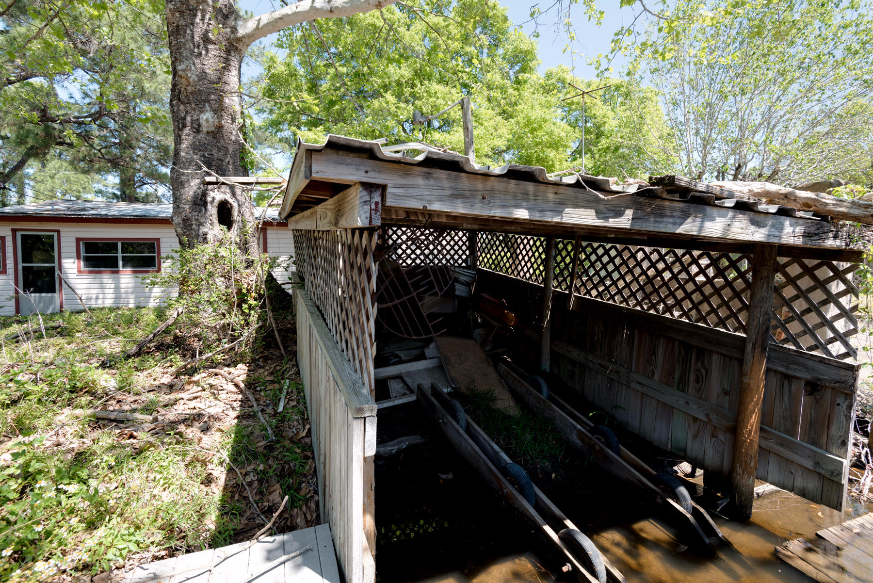 HARBOR OAKS - Residential