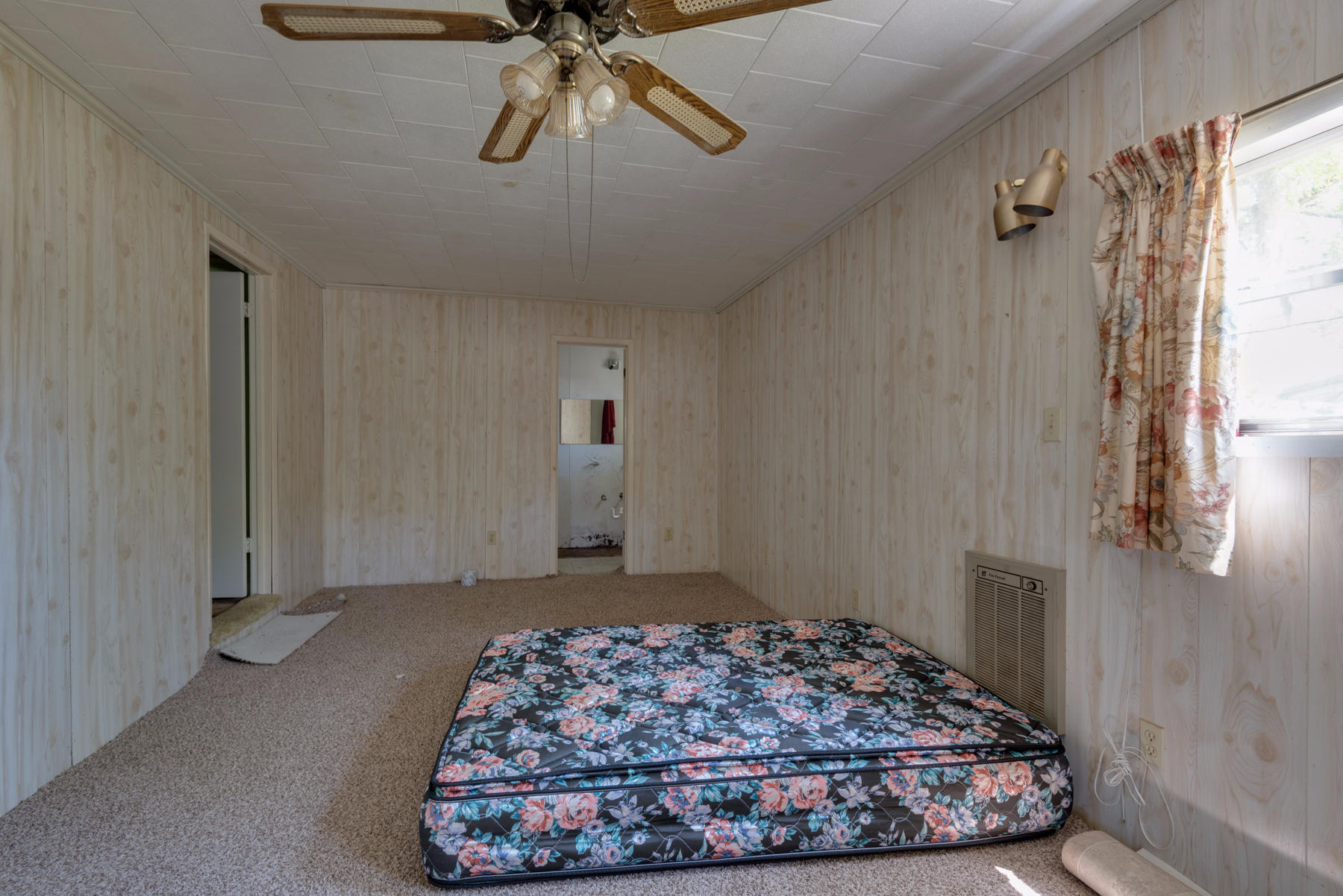 HARBOR OAKS - Residential