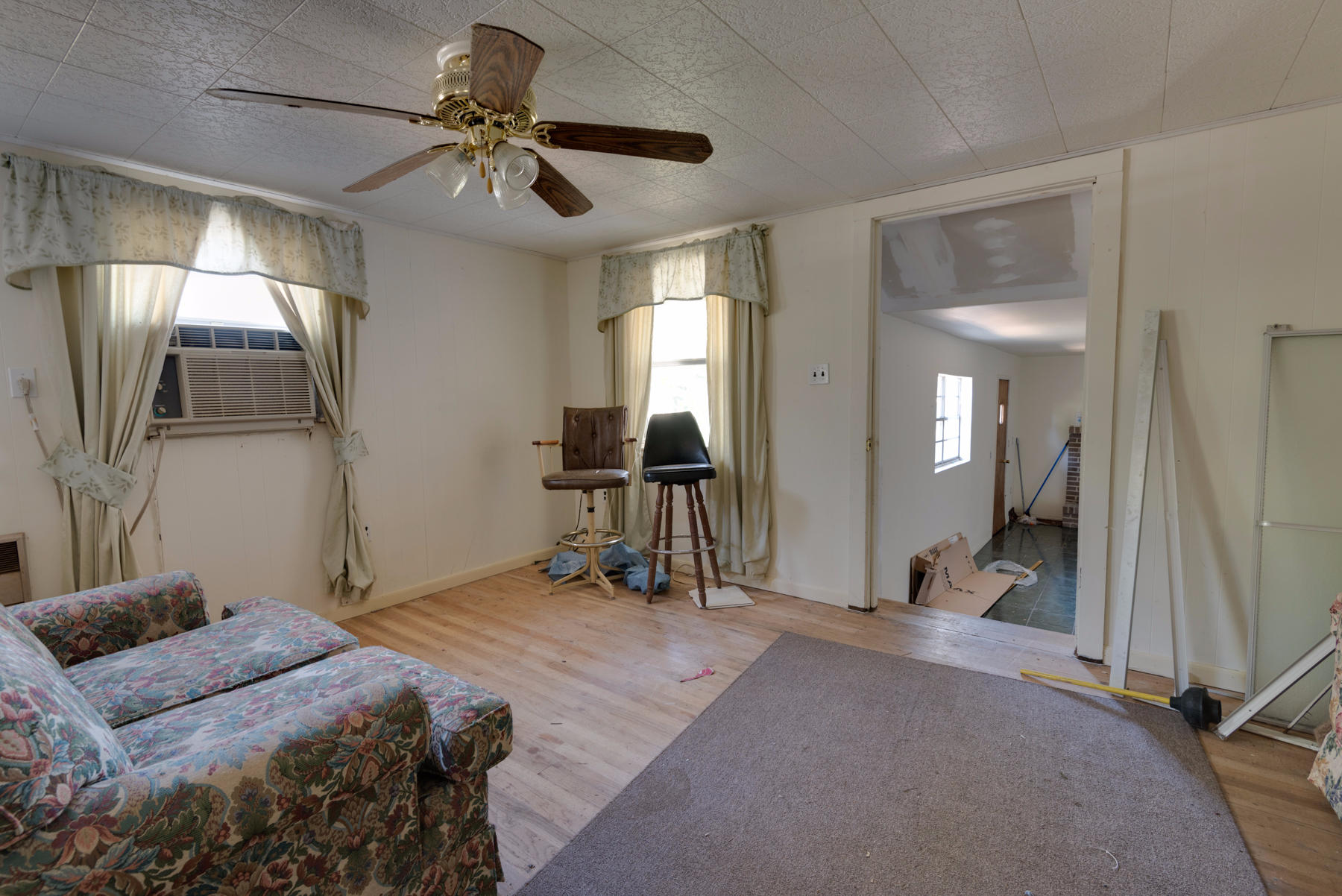 HARBOR OAKS - Residential