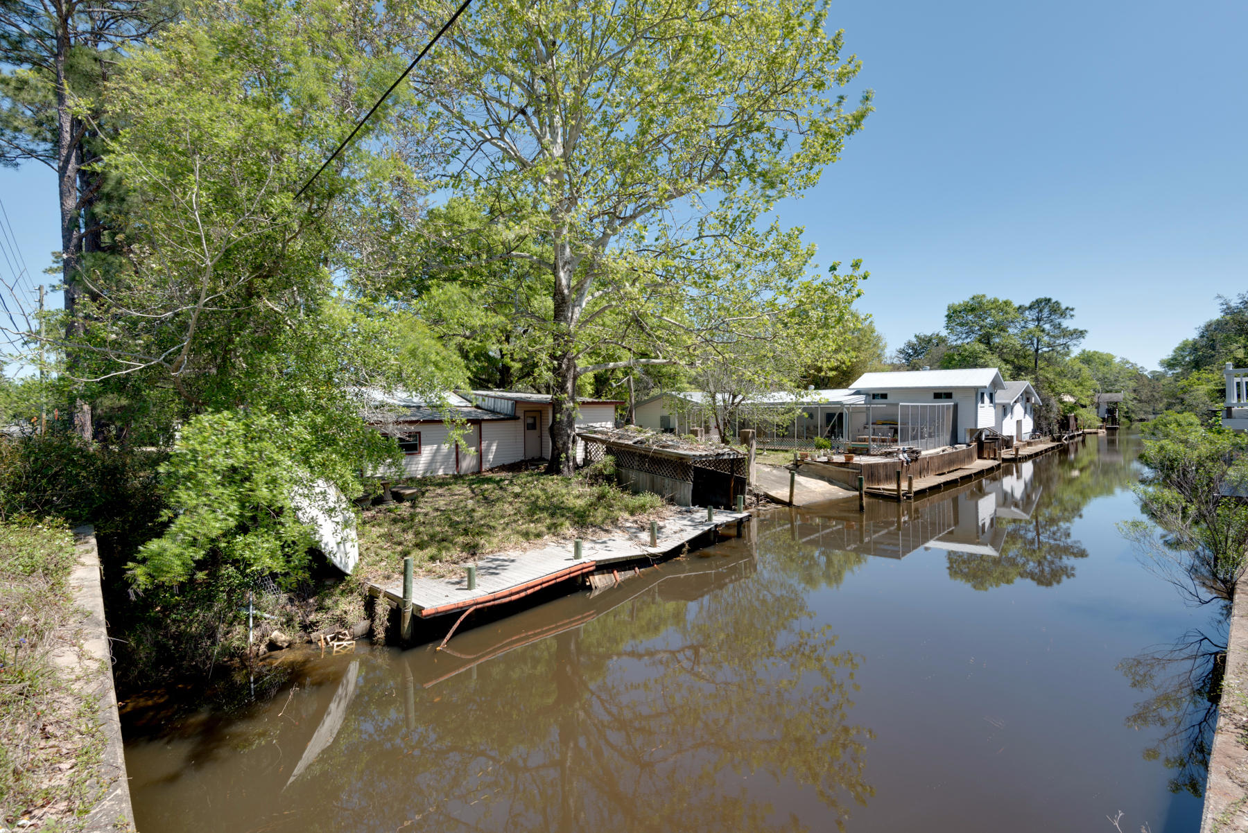 HARBOR OAKS - Residential