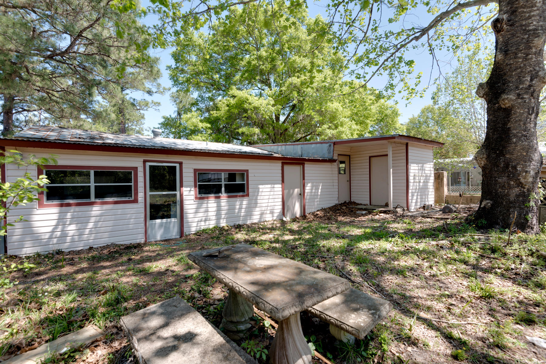 HARBOR OAKS - Residential