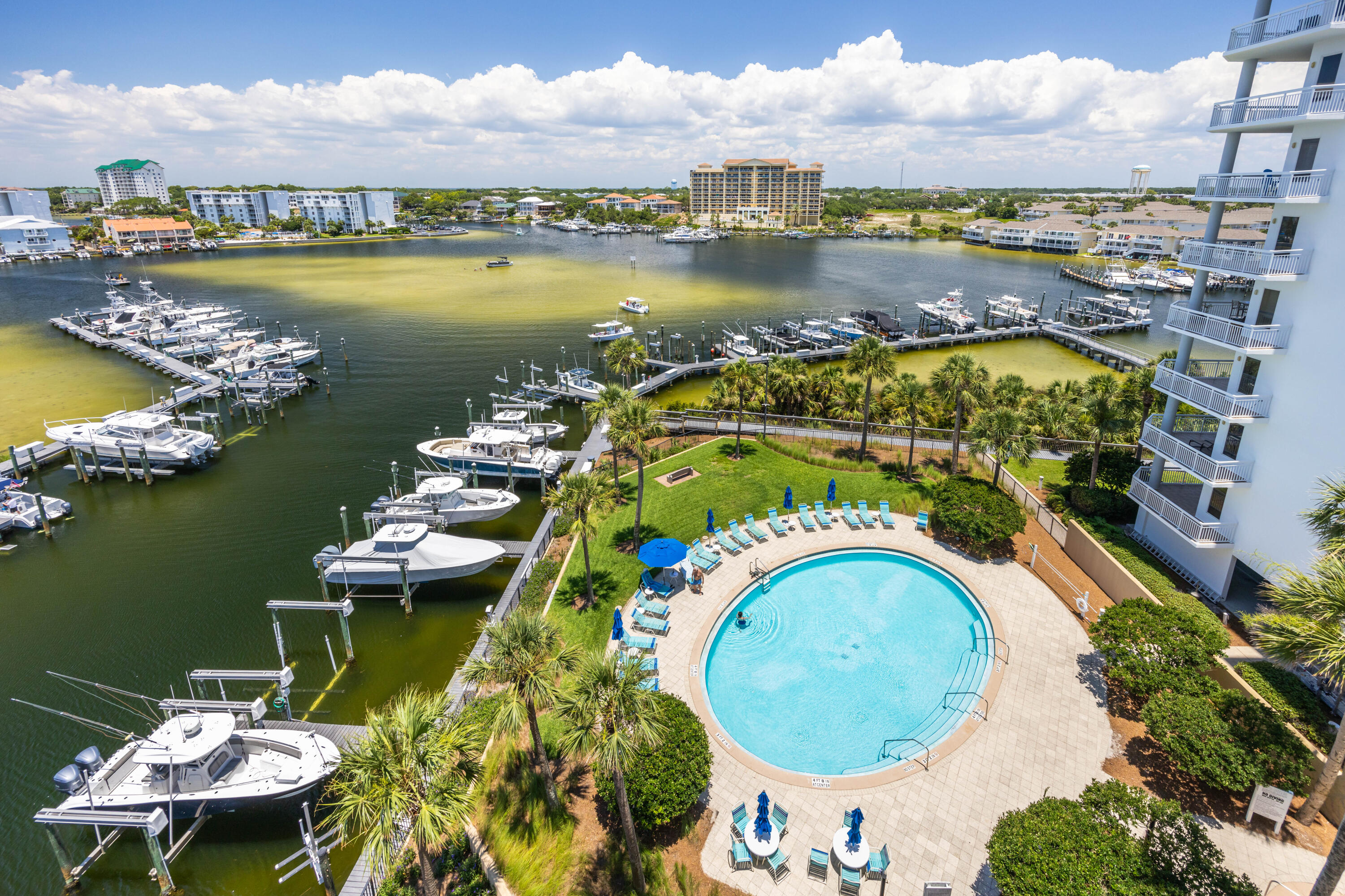 HARBOR LANDING - Residential
