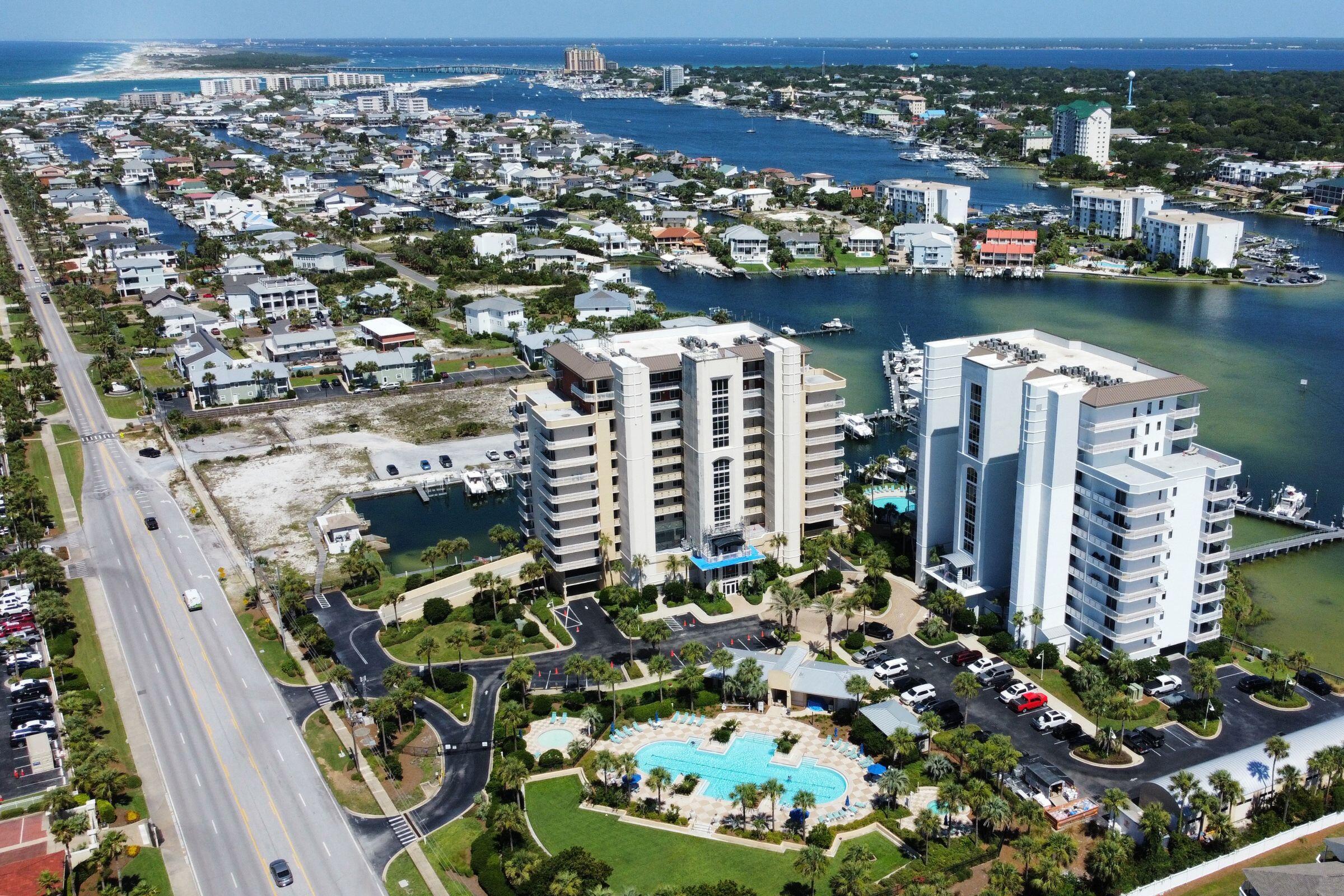 HARBOR LANDING - Residential