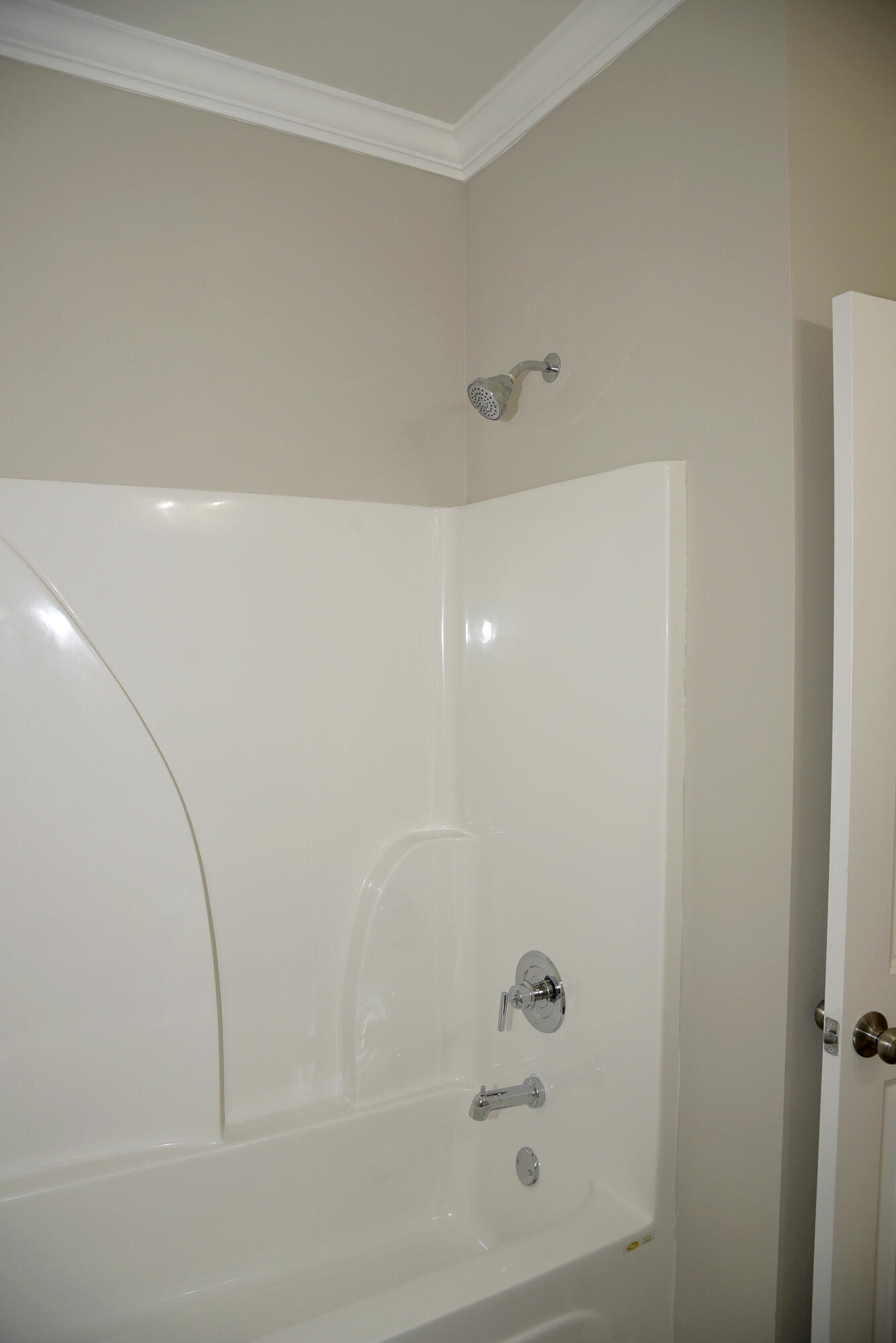 STABLE LANES - Residential Lease