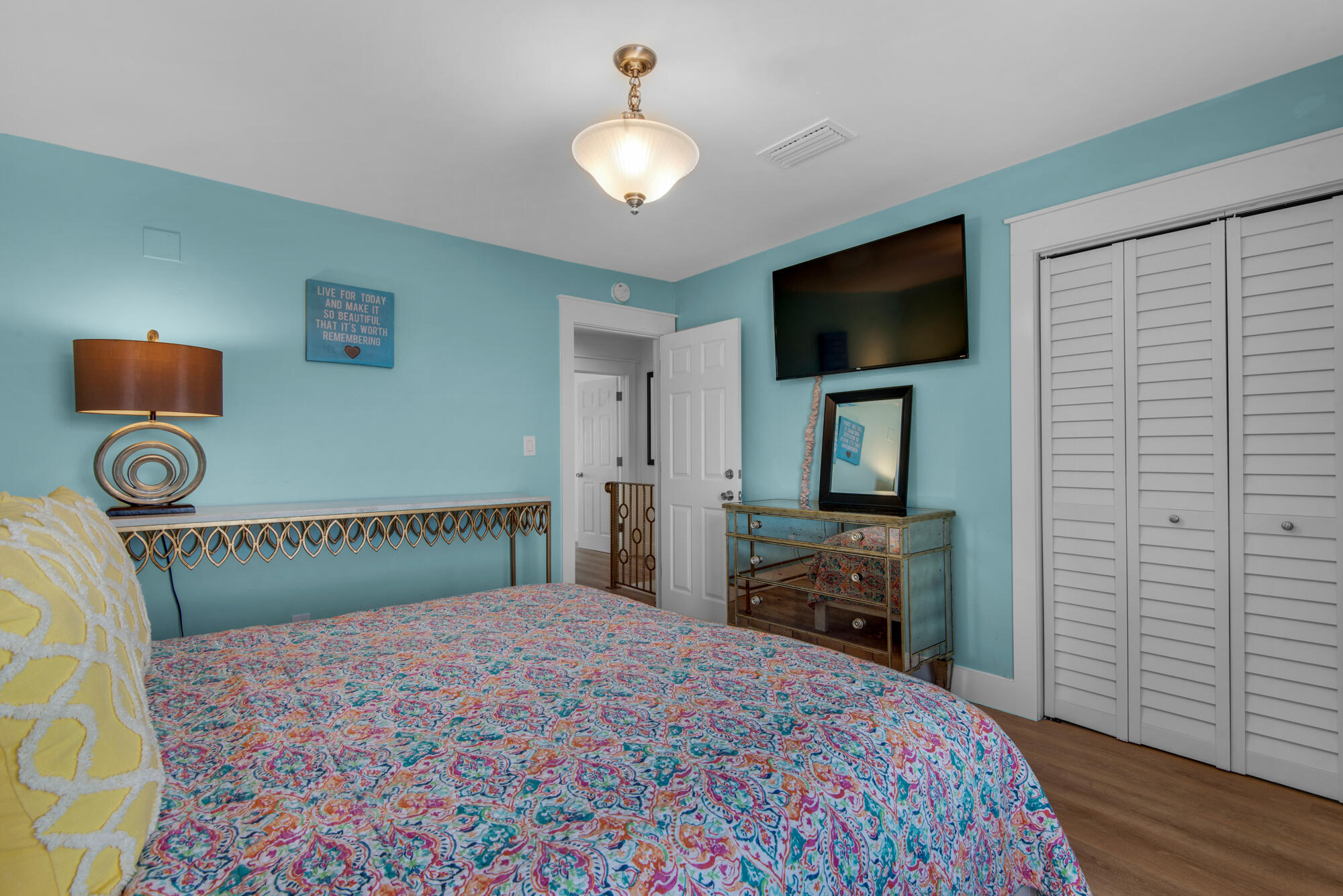 SAND PEBBLES T/H - Residential