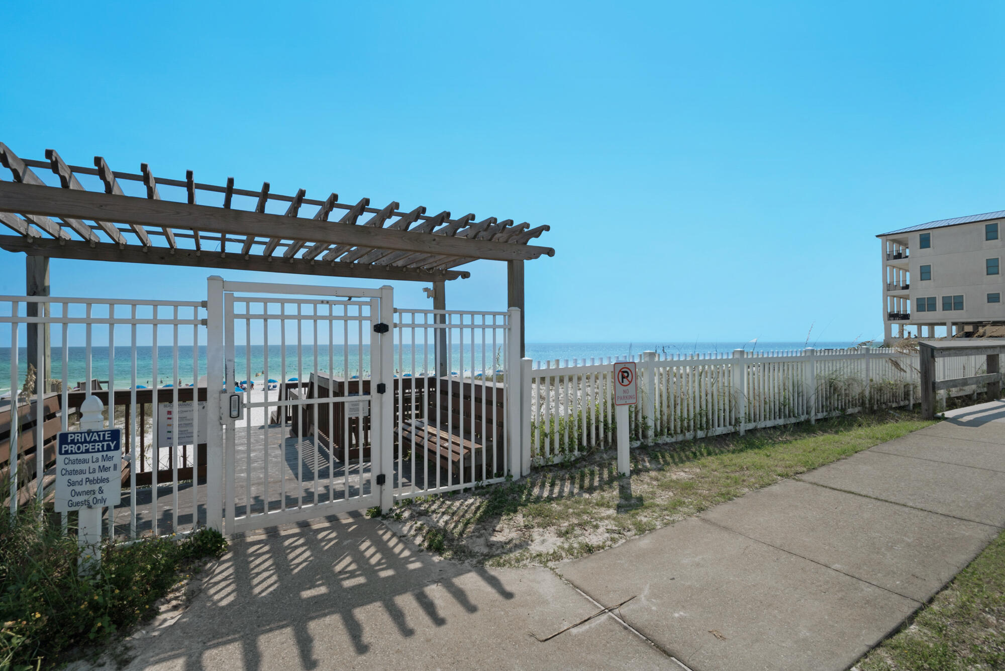 SAND PEBBLES T/H - Residential