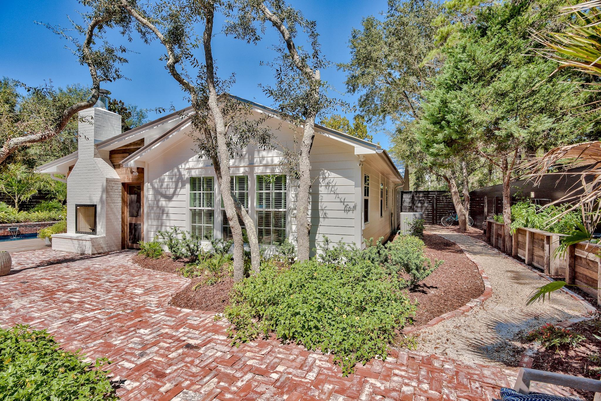 GULF LAKE BEACHES ESTATES - Residential