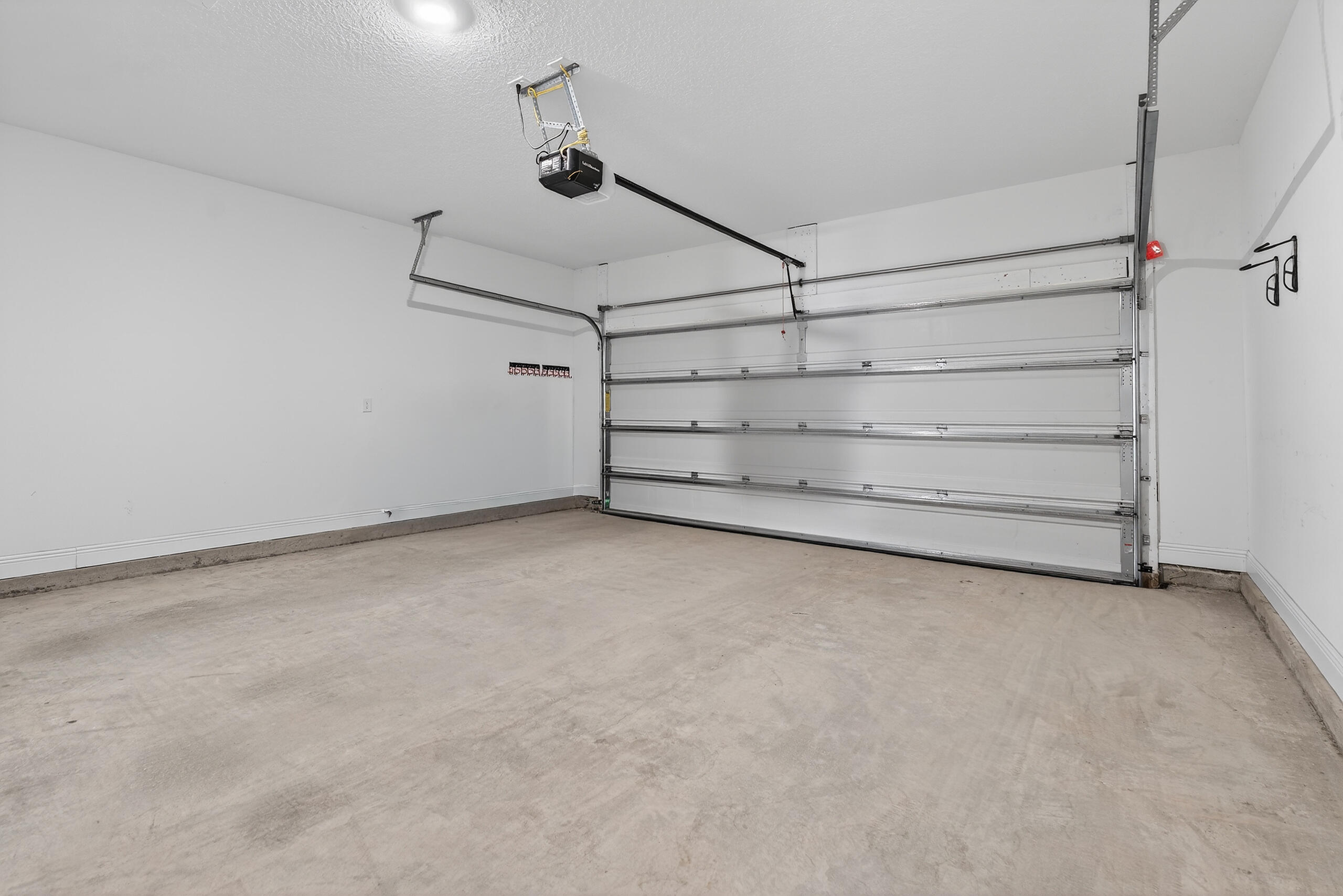 LIVE OAK HARBOUR - Residential Lease