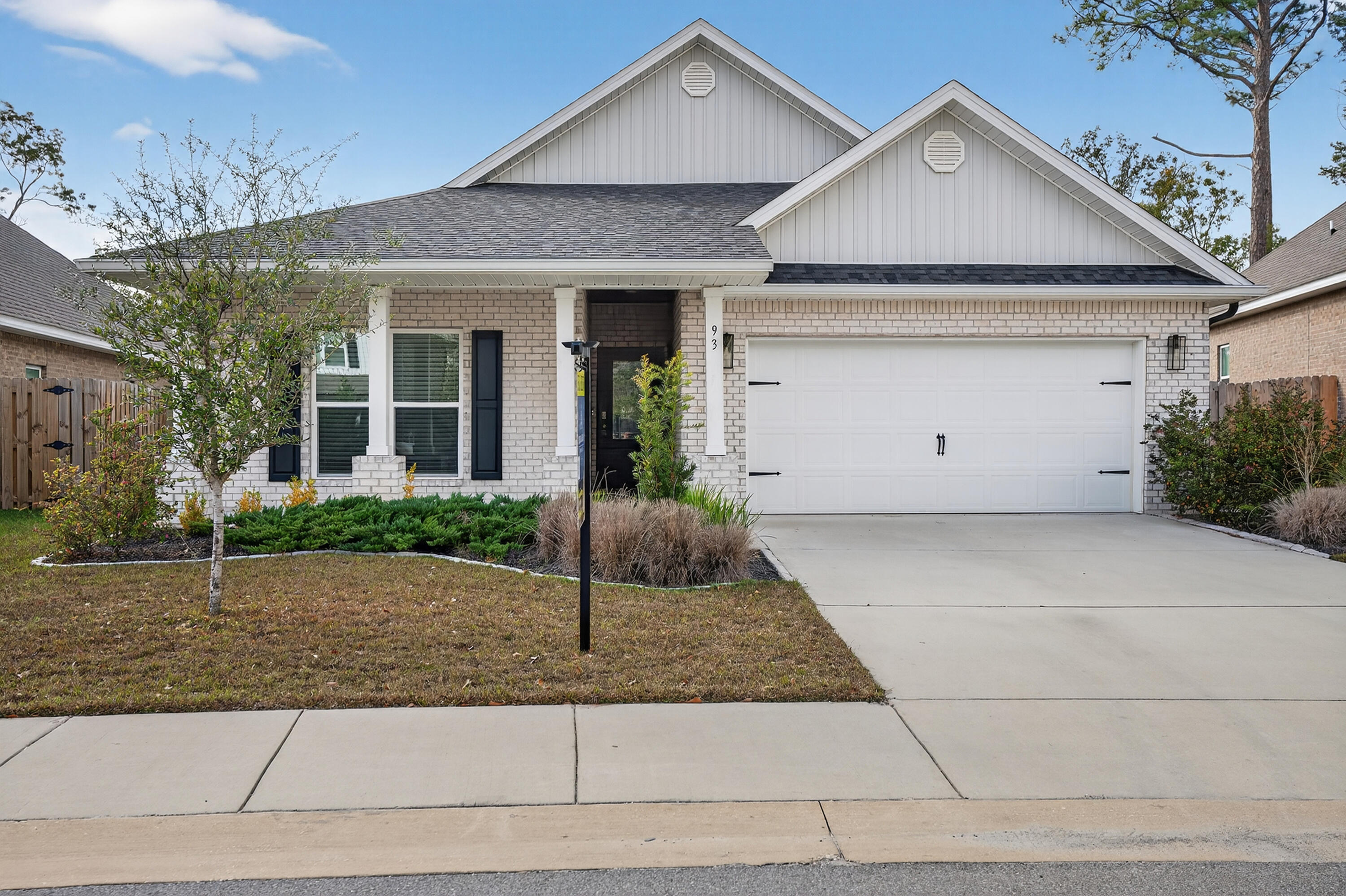 LIVE OAK HARBOUR - Residential Lease