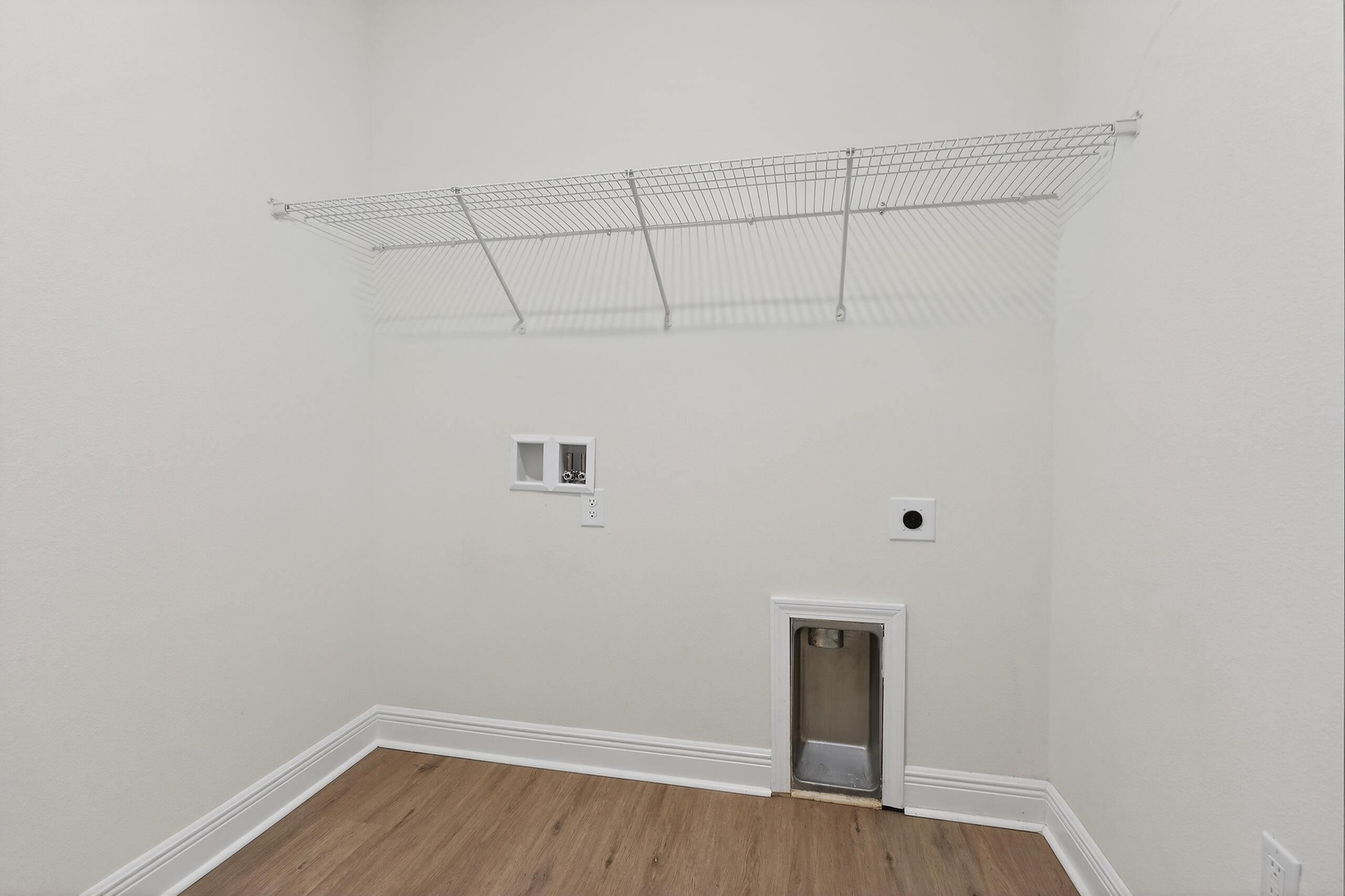 LIVE OAK HARBOUR - Residential Lease