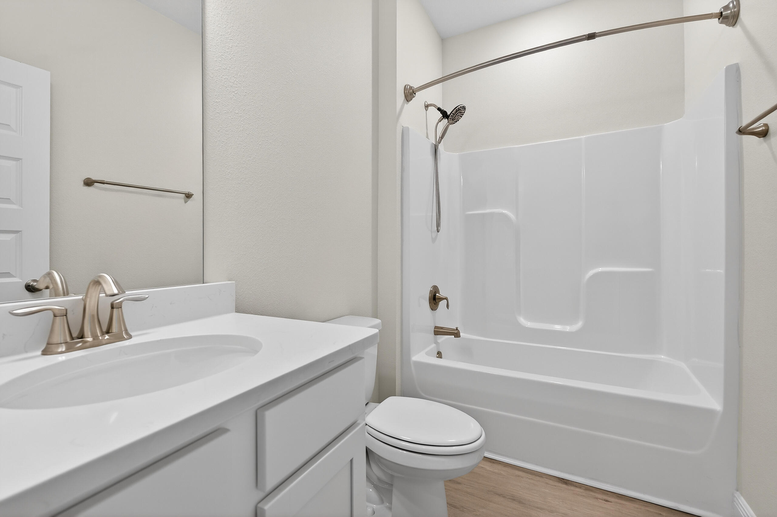 LIVE OAK HARBOUR - Residential Lease