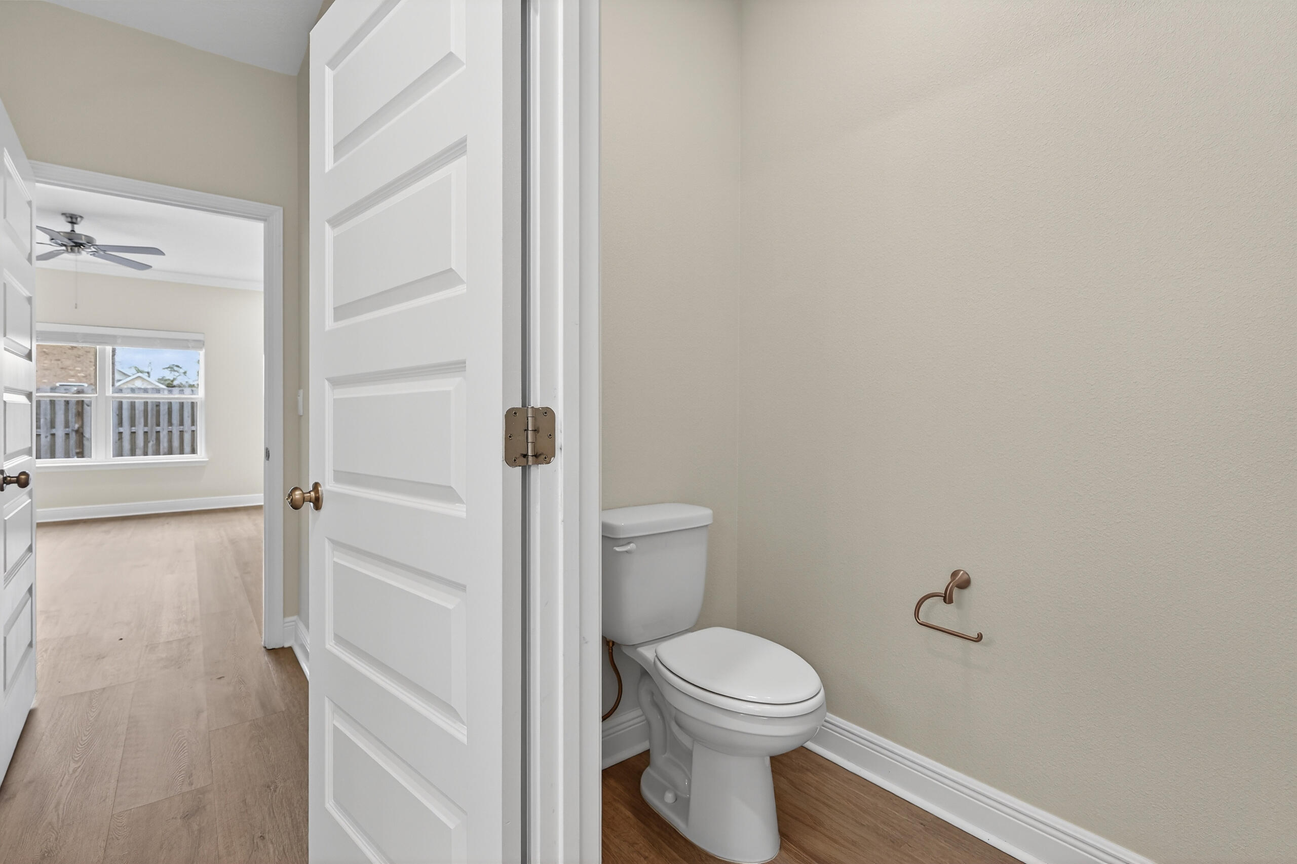 LIVE OAK HARBOUR - Residential Lease