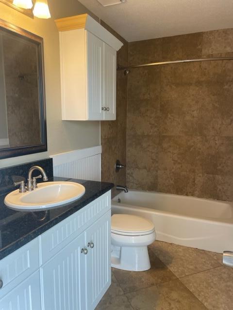 HIDDEN BEACH VILLAS CONDO - Residential