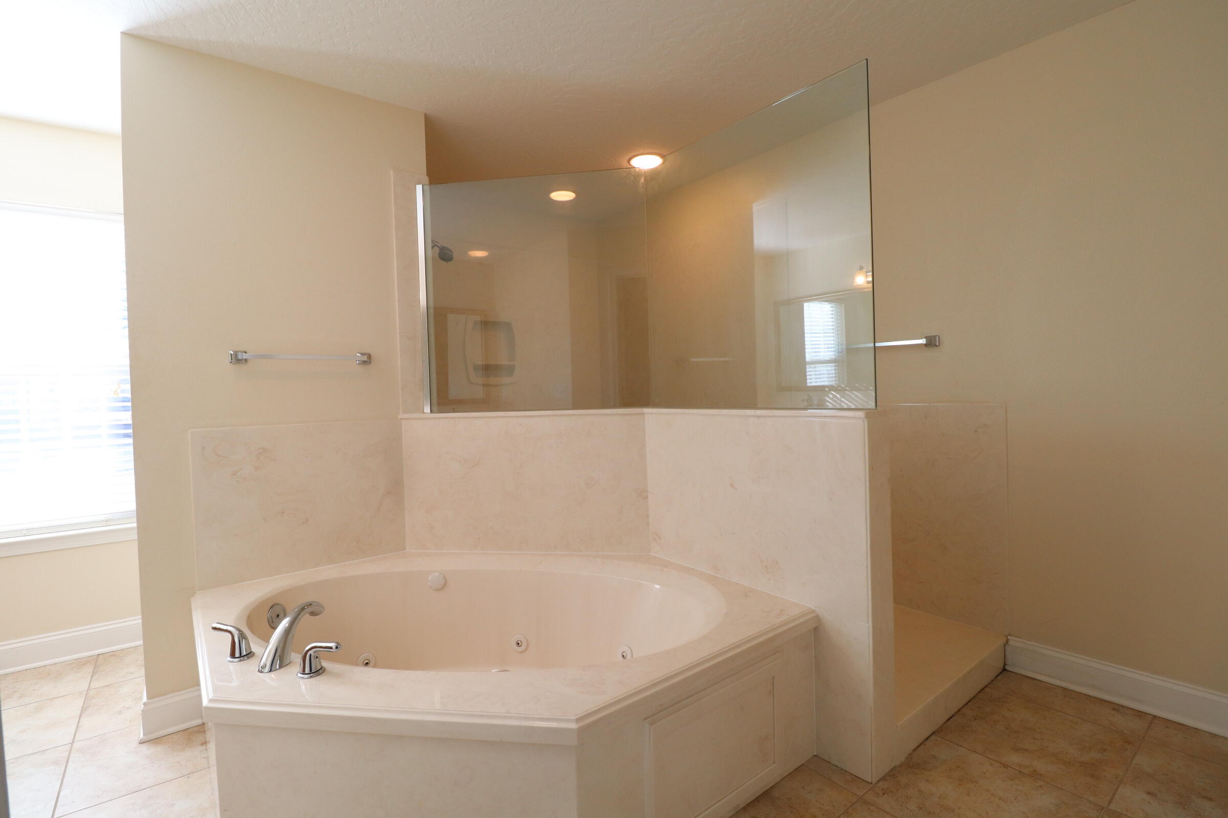 TRAILWOOD ESTATES - Residential