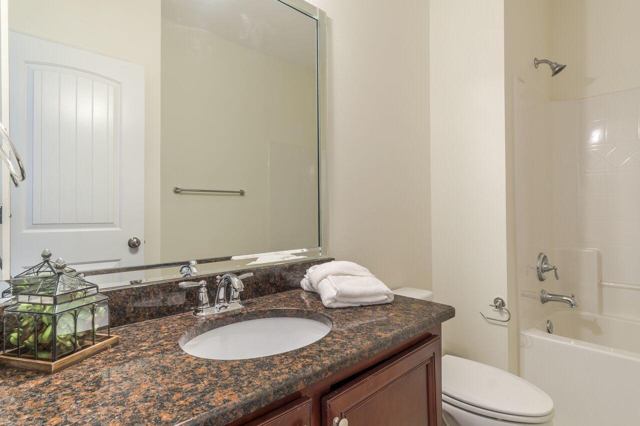 HAMMOCK BAY - Residential Lease