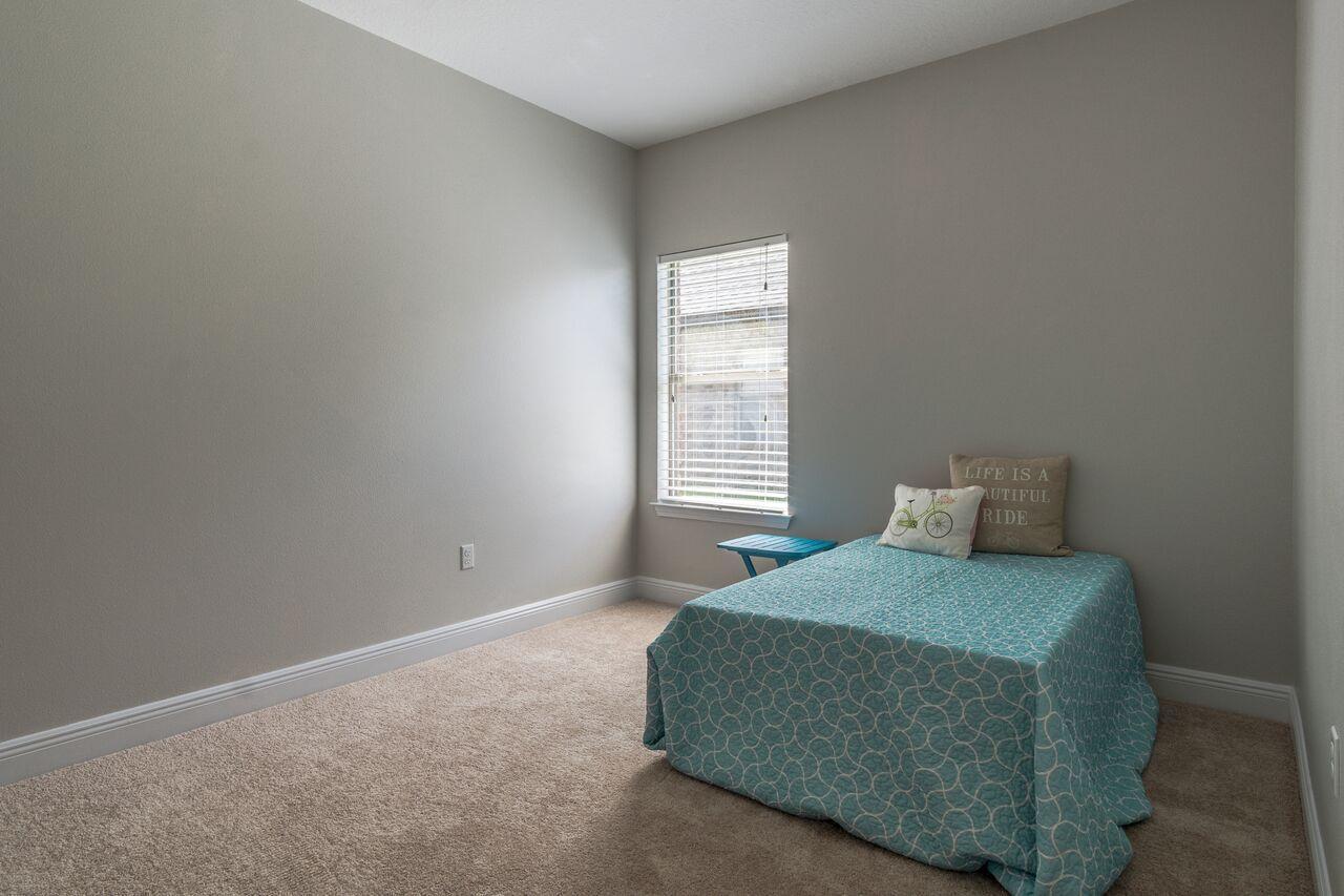 HAMMOCK BAY - Residential Lease